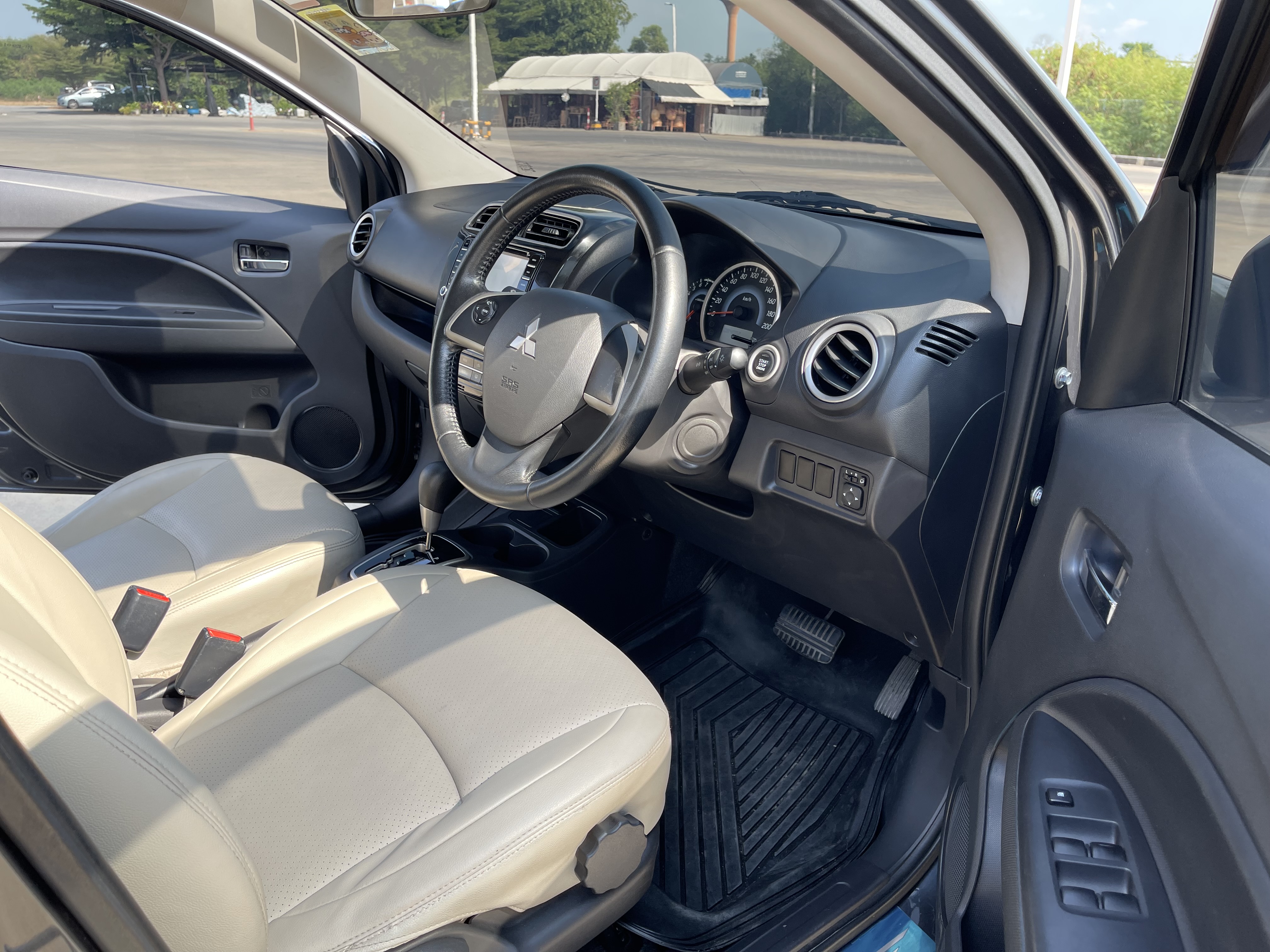 Mitsubishi Attrage 1.2 GLS Limited At 2015 เทาดำ