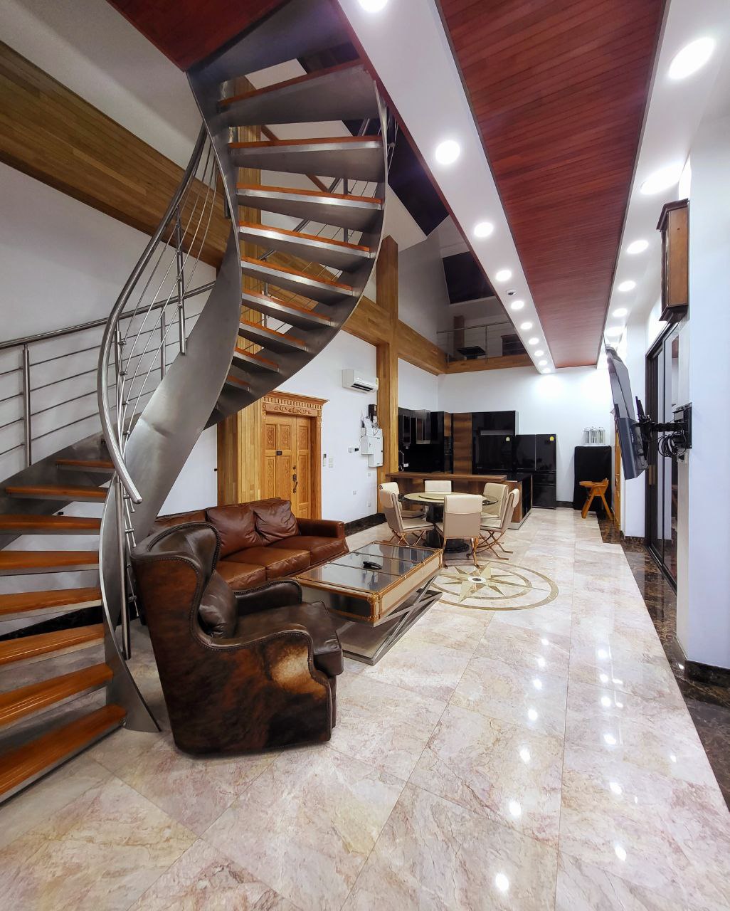 For Rent : Rawai, Naiharn Private Pool Villa, 4 bedrooms 5 Bathrooms