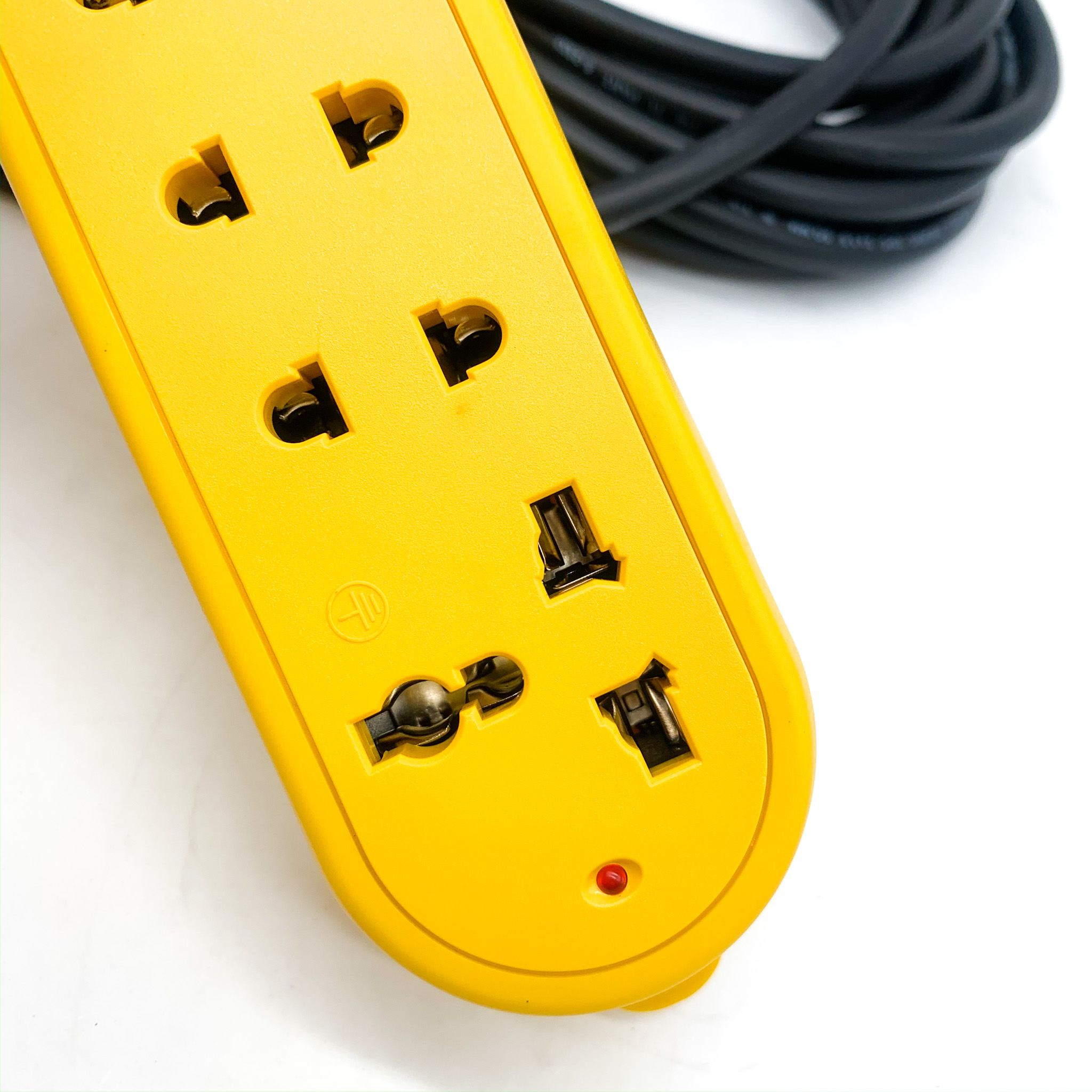 GONGNIU รางปลั๊กไฟ รุ่นตกไม่แตกพร้อมสาย ปลั๊กพ่วง ปลั๊กไฟ(ไม่มีสาย เฉพาะปลั๊ก)