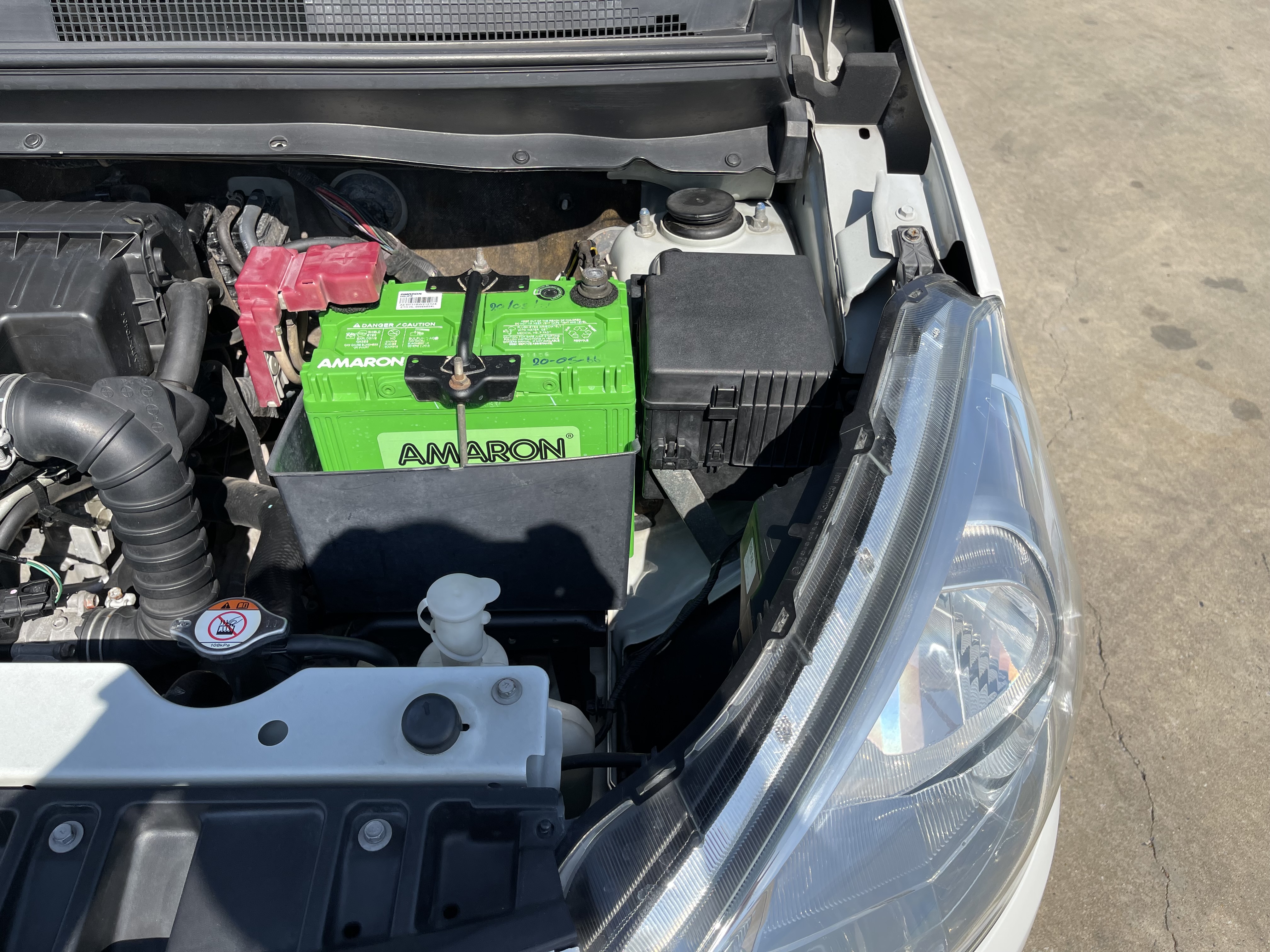 Mitsubishi Attrage 1.2 GLS Limited At 2014 ขาว