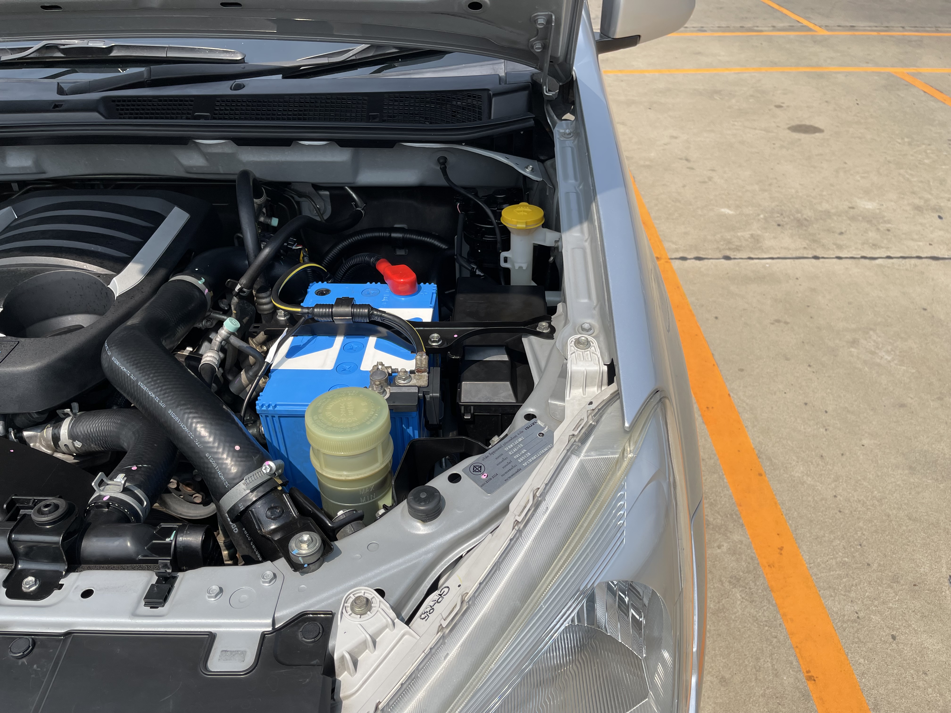 Isuzu Dmax All New 4ประตู 1.9 S Abs 2018 เงิน