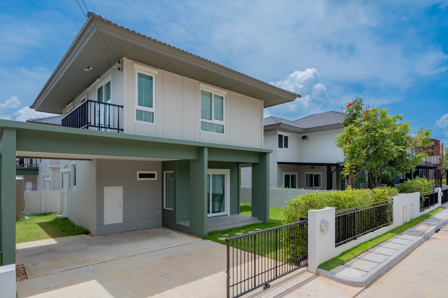 For Sales : Kohkaew, 2-Storey Detached House @Saransiri Retreat, 4 Bedrooms 3 Bathrooms