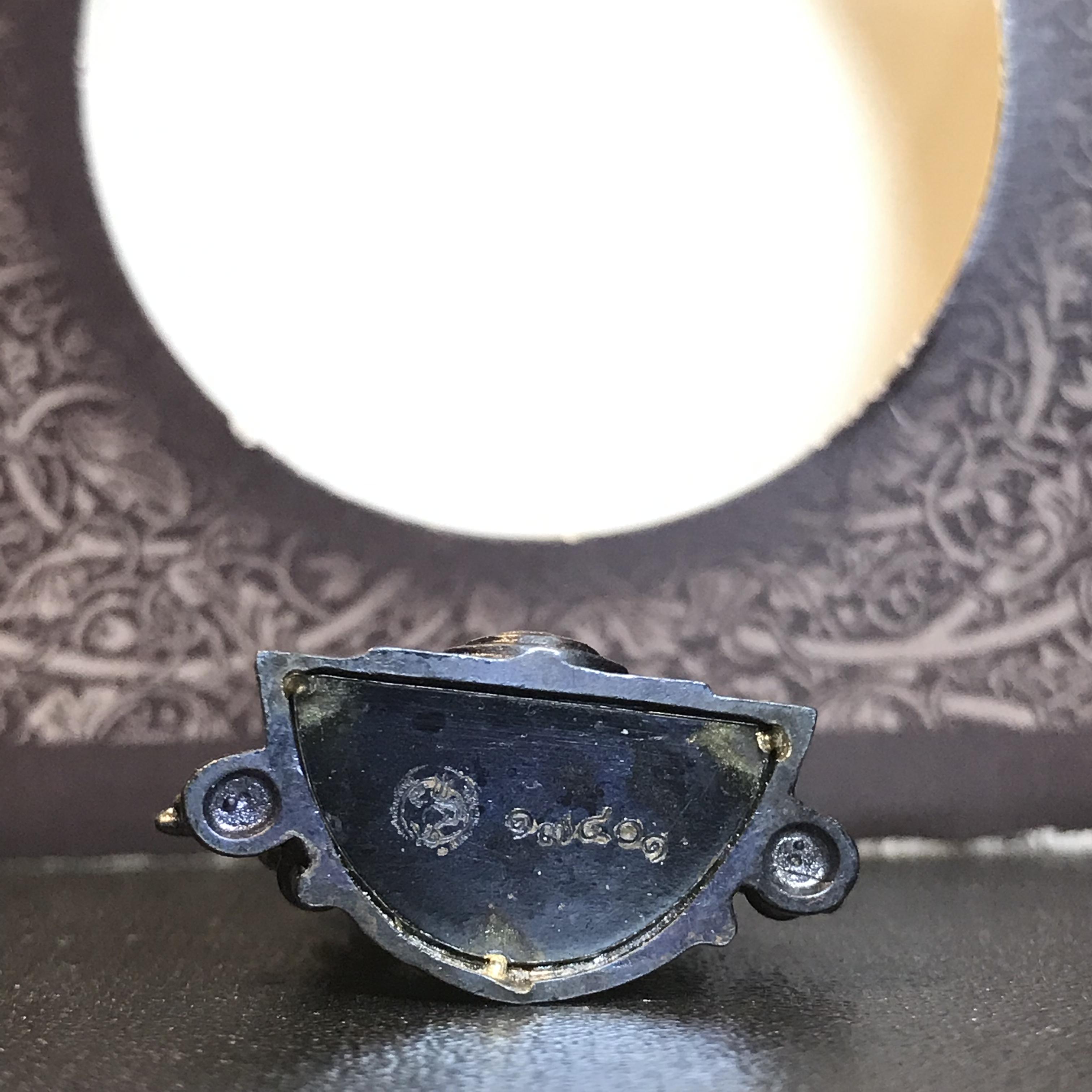 พระพุทธชินราช ภปร. โครงการ "เพราะแผ่นดินนี้ คือ แผ่นดินเกิด" ปี2548(รุ่นแรก) ลอยองค์ หน้าตัก 1/2 นิ้ว เนื้อเงินรมดำ