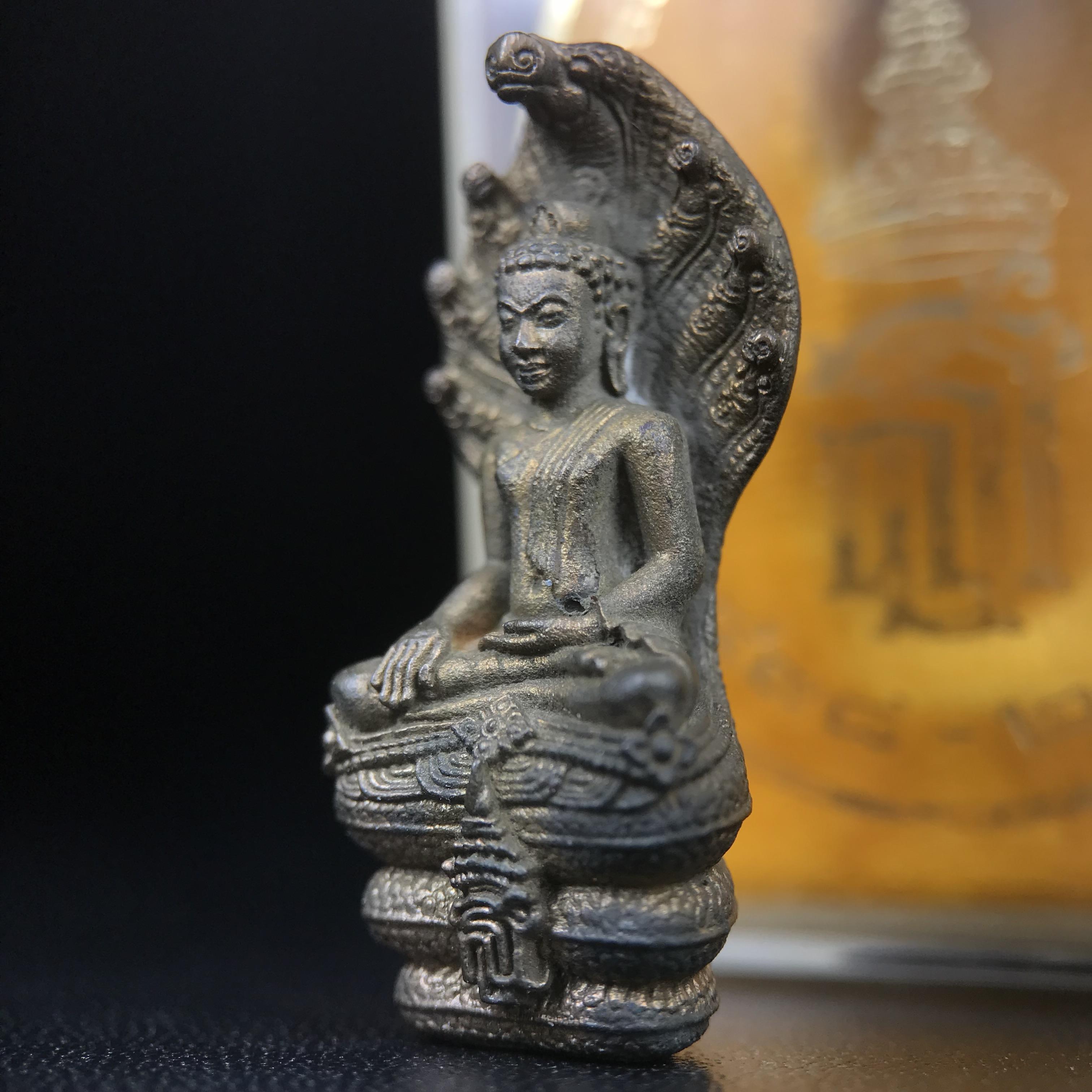 พระพุทธรูปนาคปรกปางมารวิชัย สธ. เนื่องวโรกาสสมเด็จพระเทพรัตนราชสุดาฯทรงเจริญพระชนมายุครบ 3รอบ ปี2534 พระกริ่งนวโลหะ พิธีพุทธาภิเษก ณ วัดบวรนิเวศวิหาร โดยมีสมเด็จพระญาณสังวรสมเด็จพระสังฆราชเป็นองค์ประธาน(พิธีใหญ่ มวลสารดี พุทธศิลป์งดงาม)อุดมวลสารผงจิตรลดา