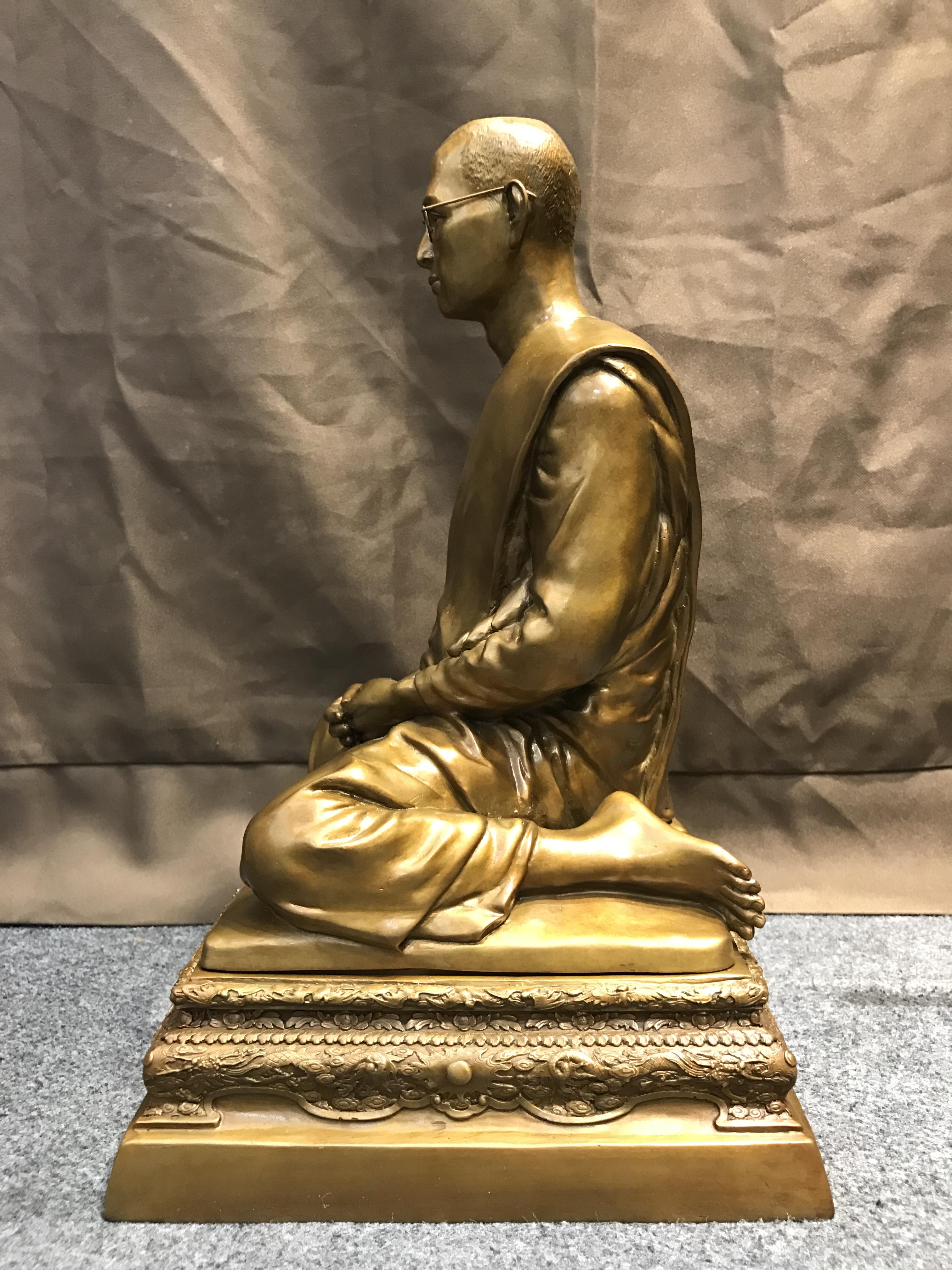 พระบรมรูปพระบาทสมเด็จพระเจ้าอยู่หัวรัชกาลที่9 ทรงผนวช(หน้าตัก9นิ้ว) เนื่องในโอกาสมหามงคลเฉลิมพระชนมพรรษา 7 รอบ 84 พรรษา 5 ธันวาคม 2554