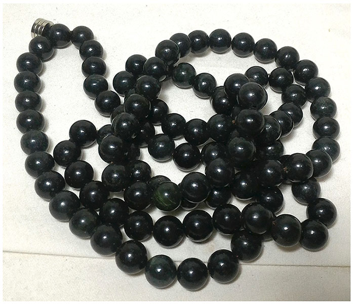 สร้อยประคำหิน(แม่เหล็กดูดติด)10มิล 108เม็ด เส้นละ