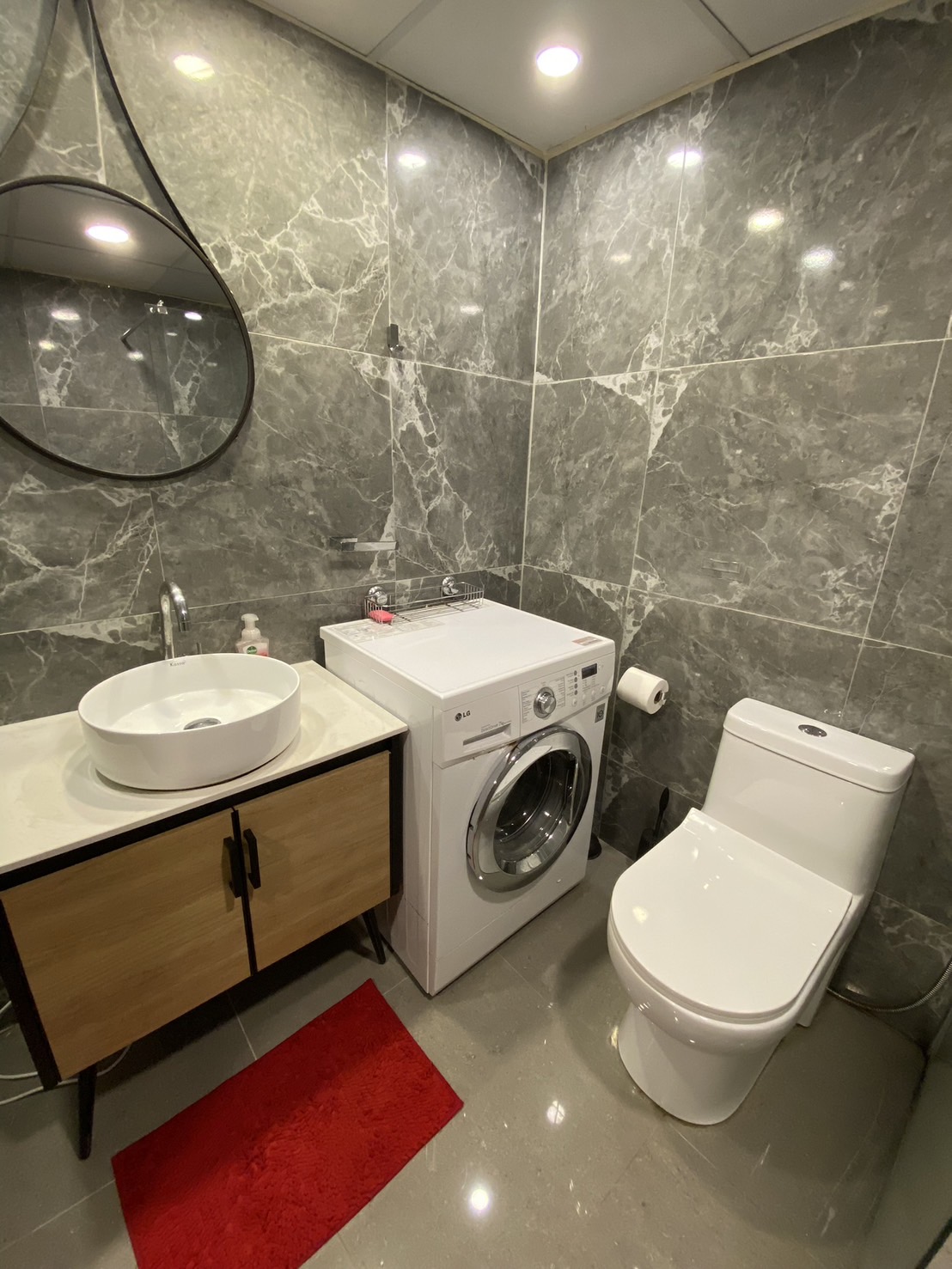 For Rent : Patong, Phuket Palace Condo, Studio Room, Sea View.