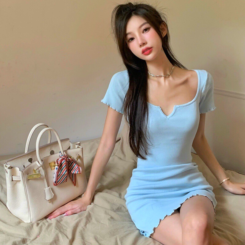 เดรสขอบหยัก