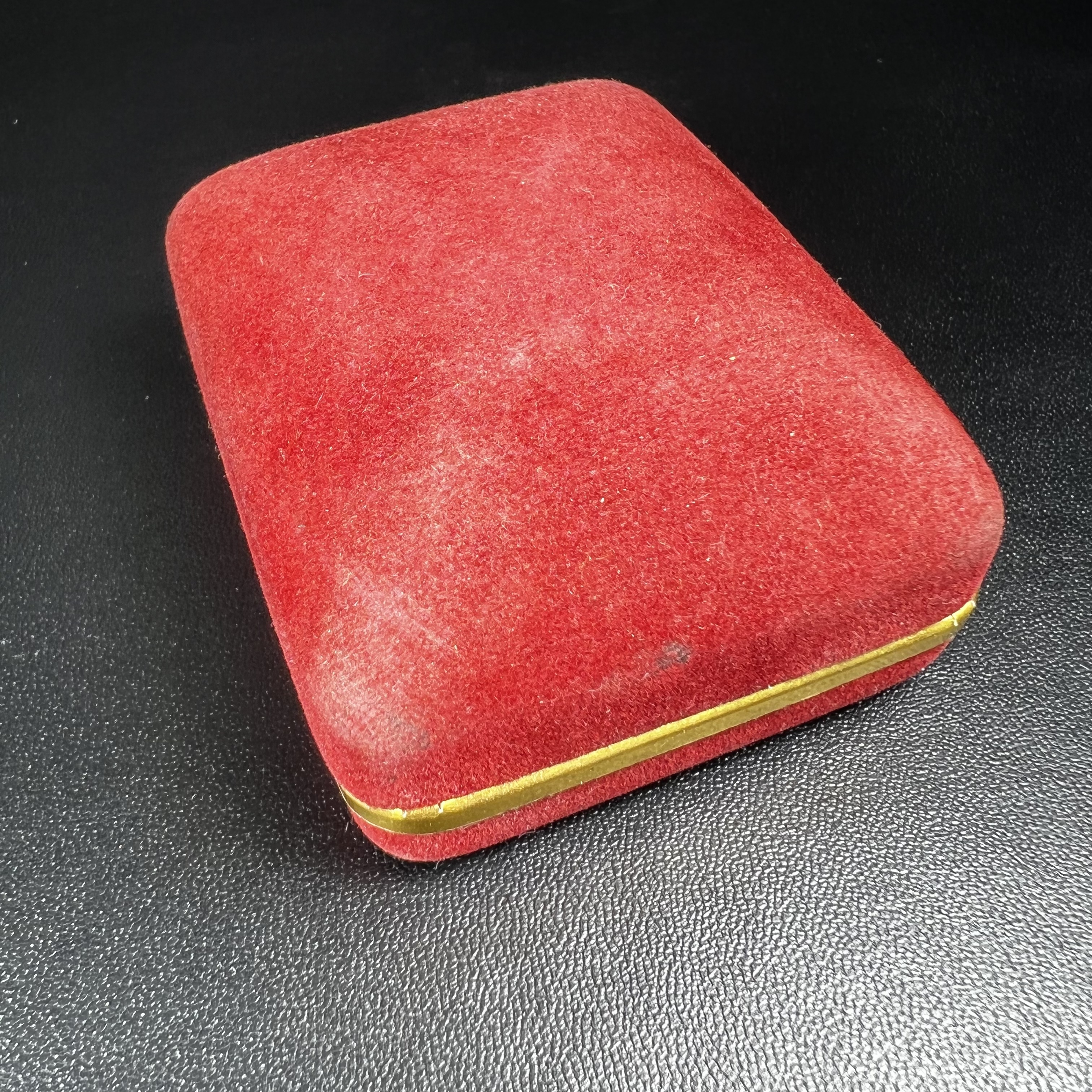 กริ่งพระพุทธนิรันตราย วัดราชประดิษฐสถิตมหาสีมารามราชวรวิหาร สมโภชกรุงรัตนโกสินทร์ 200ปี พ.ศ.2525 เนื้อนวโลหะ (พิธีใหญ่ เกจิคณาจารย์ในยุคล้นหลาม ในหลวง ร.9 เสด็จร่วมพิธี สมเด็จพระสังฆราชประธานพิธีปลุกเสก)มาพร้อมกล่องบรรจุเดิมครบสมบูรณ์ หายากก(1ใน 1209องค์)