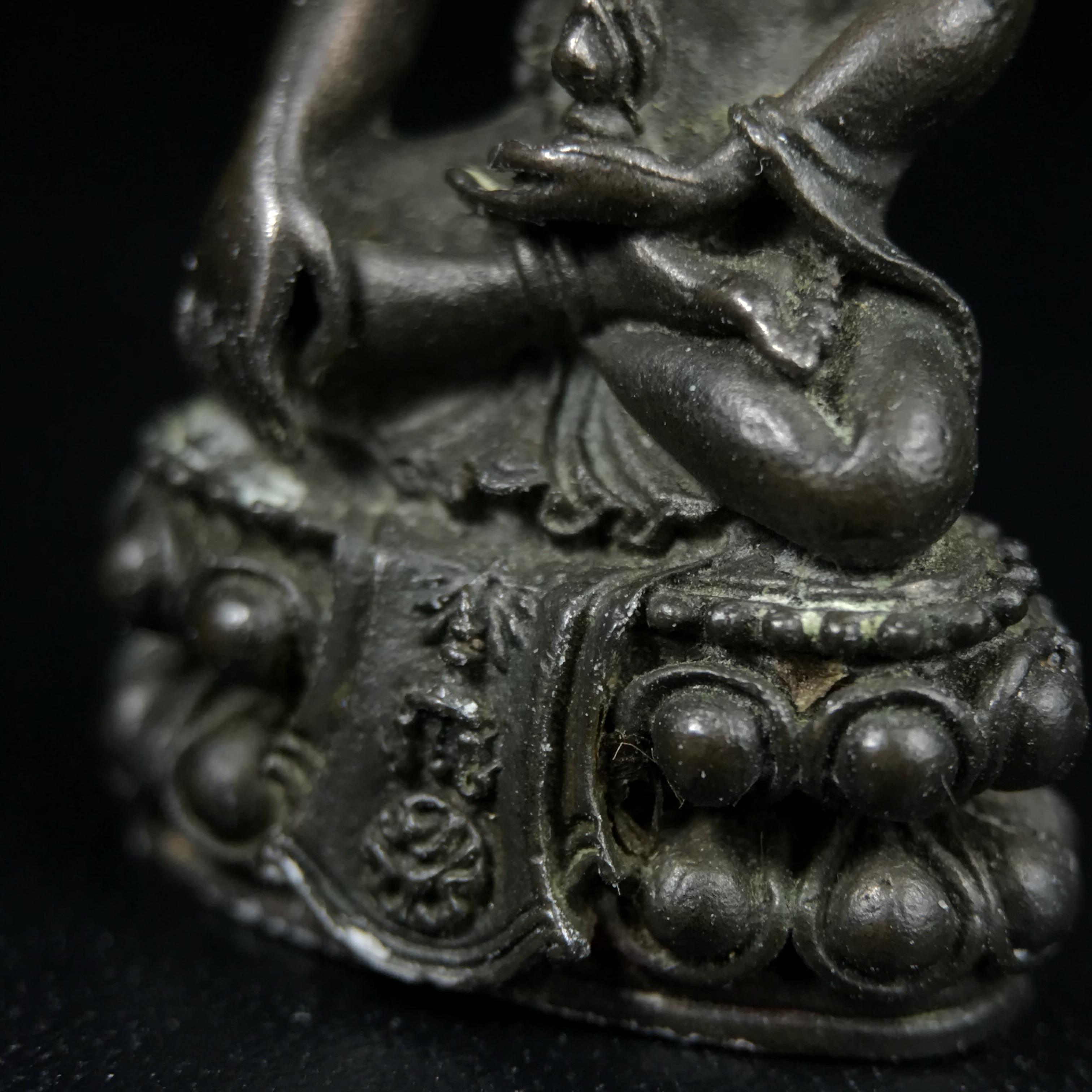 พระกริ่งศิรากาศ ภปร.(พระกริ่งคุ้มเกล้า)วัตถุมงคล"คุ้มเกล้าฯ" มูลนิธิ “คุ้มเกล้า” ในพระบรมราชูปถัมภ์ จัดสร้าง โรงพยาบาลภูมิพล เนื้อนวโลหะ(พิมพ์หน้าไทย)(ในหลวงรัชกาลที่9เสด็จเททอง)(พิธีใหญ่)(นิยม)