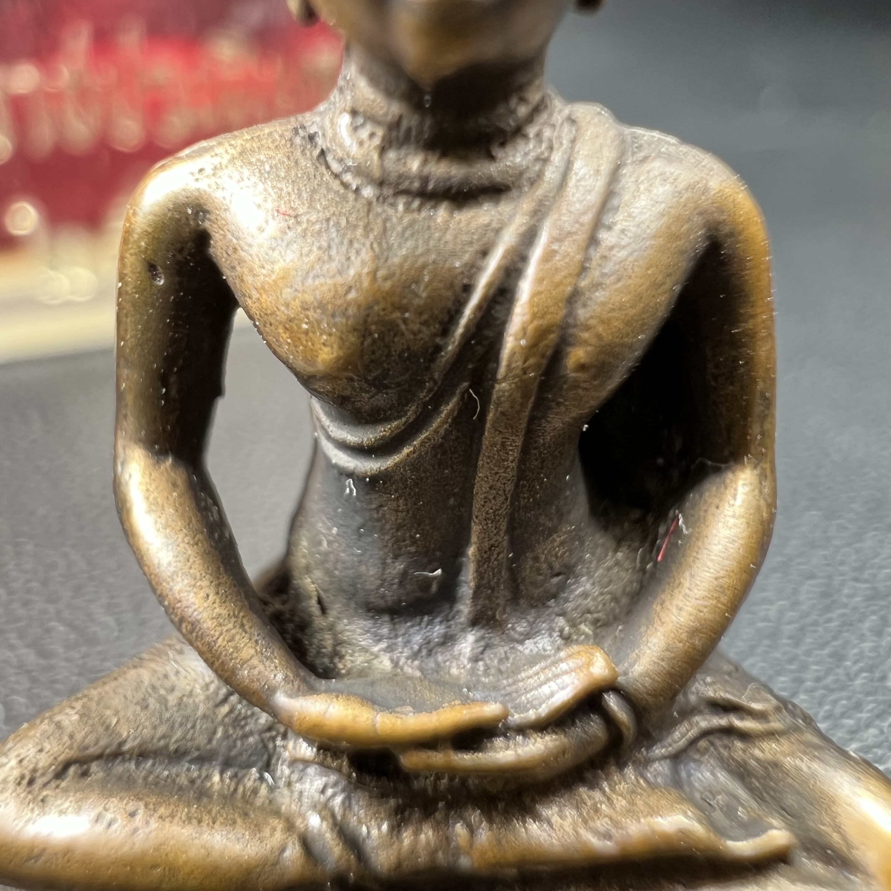 พระกริ่งพระพุทธสิหิงห์ วัดราชประดิษฐ์ ปี2519 เนื้อนวโลหะกล่องบรรจุเดิม(ในหลวงรัชกาลที่9เสด็จในพิธี)พระดี ปีลึก พิธีใหญ่