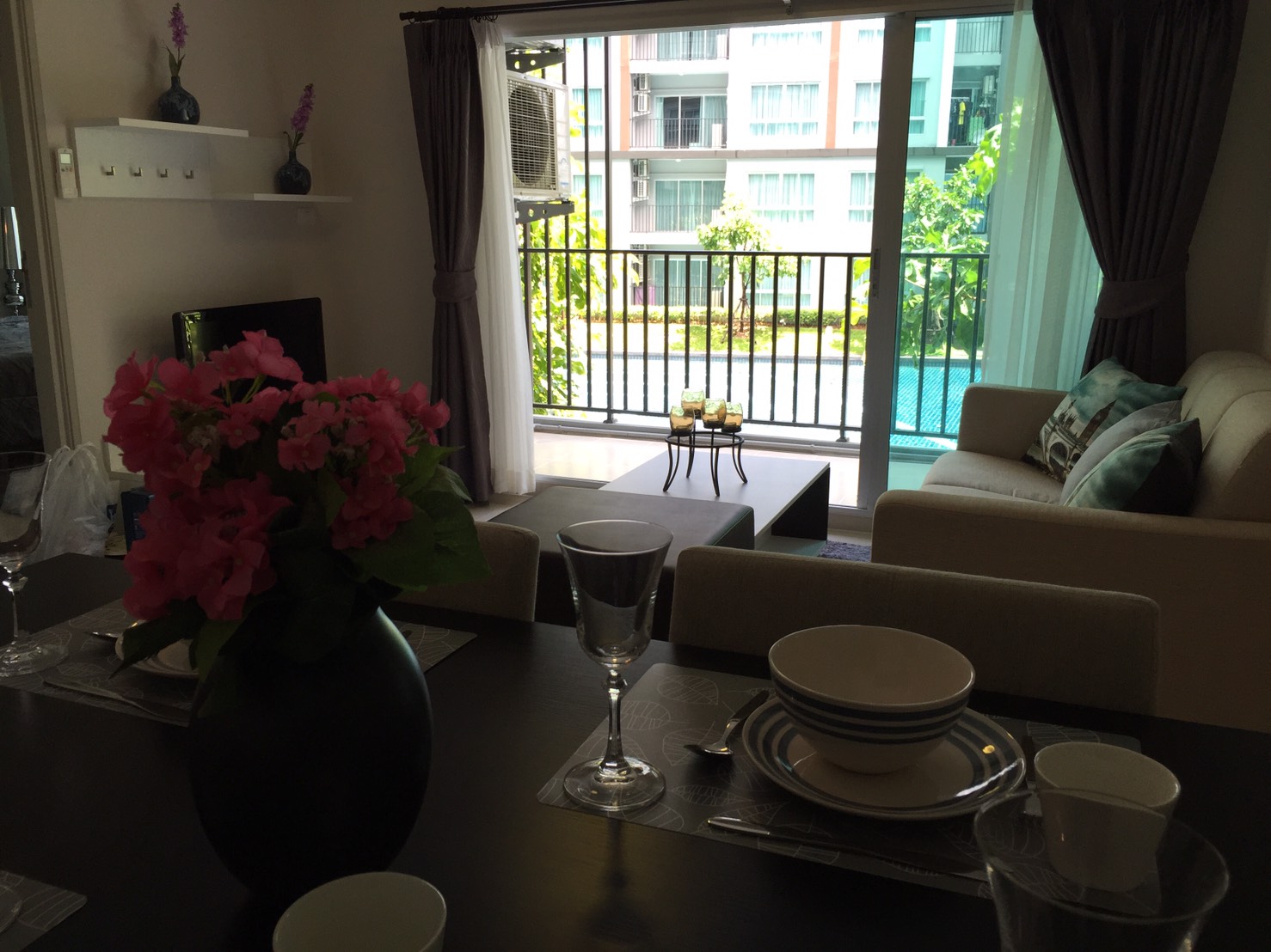 Kathu For Rent : 2Bed Dcondo mine Pool View Locate