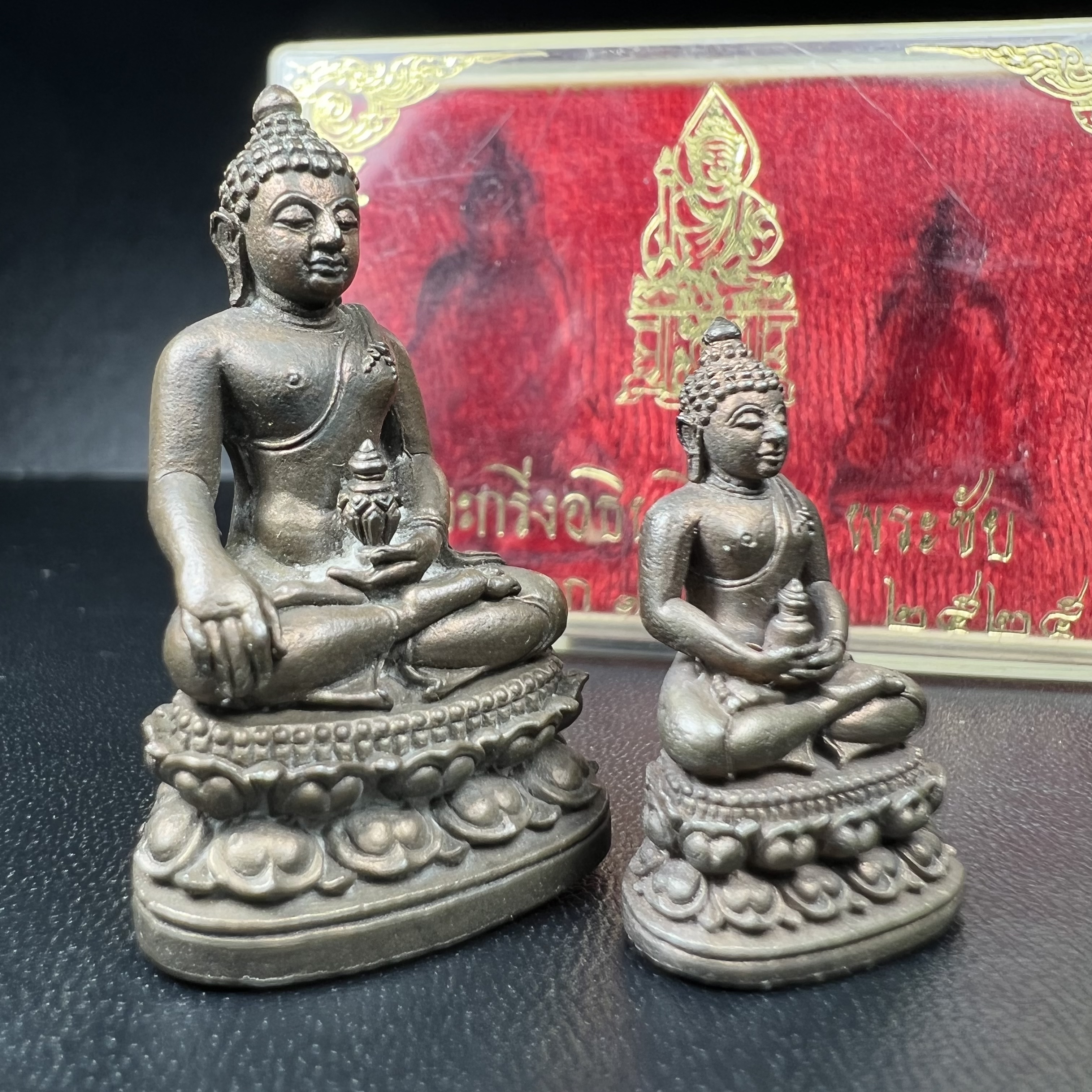 พระกริ่ง-พระชัยวัฒน์อธิบดี ปี2525 ของดีอัยการ (มีไว้บูชาเลื่อนยศเลื่อนตำแหน่งทุกท่าน)(1ใน 2525 ชุด)