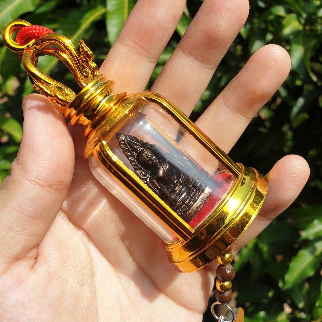 พระเครื่อง พระพุทธชินราช เนื้อหล่อแร่น้ำพี้มวลสารศักดิ์สิทธิ์ใส่กรอบ พระตั้งหน้ารถ หน้าตั้งโต๊ะทำงาน พระพุทธชินราชตั้งหน้ารถ พระแขวนหน้ารถ