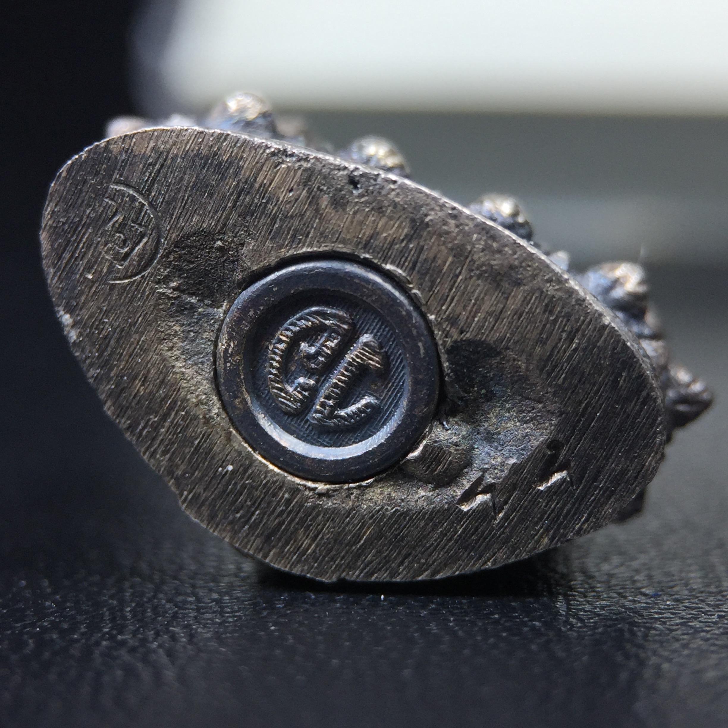 พระกริ่งพรหมรังสี อนุสรณ์ 190 ปี สมเด็จพระพุฒาจารย์ โต วัดอินทรวิหาร ปี2521 เนื้อเงิน(ผิวเดิมเข้มขลัง)พิธีมหาพุทธาภิเษกครั้งยิ่งใหญ่ พิธีสรรพสิทธิชัยไพรีพินาศมหามังคลาภิเษก หมายถึงฤกษ์การปลุกเสกที่เน้นด้านโชคลาภ มีชัยชนะต่อศัตรูการค้า การงาน(รุ่นนี้แนะนำ)