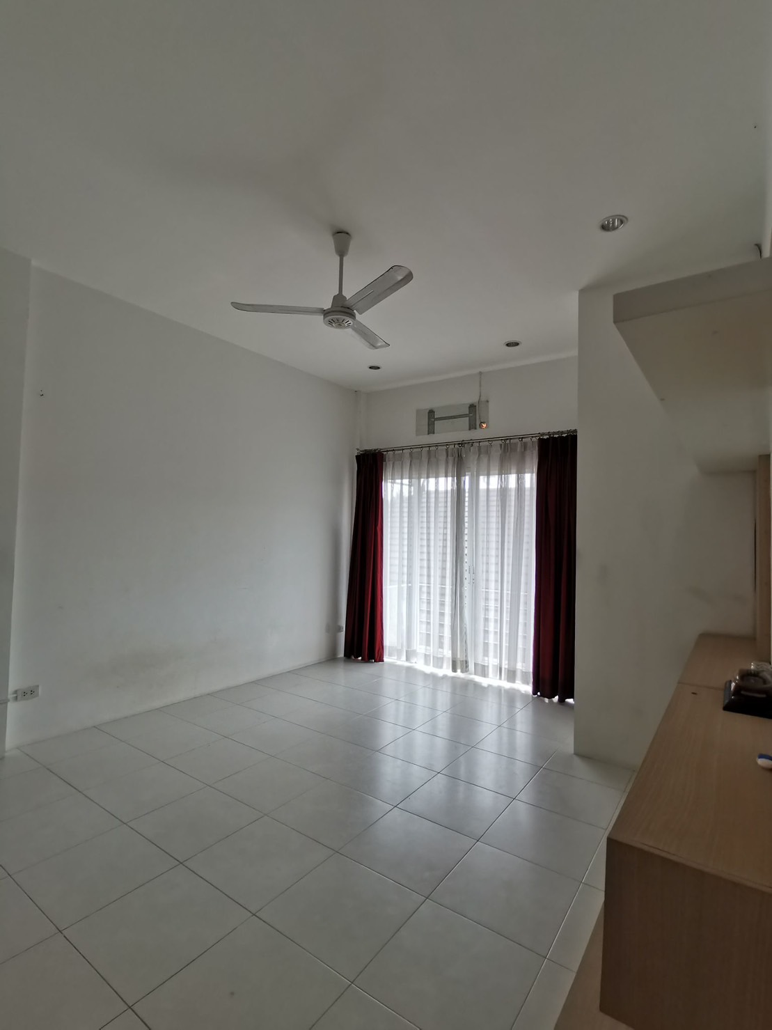 For Sales : Chalong, 2-Storey Commercial Building, 2 Bedrooms 2 Bathrooms