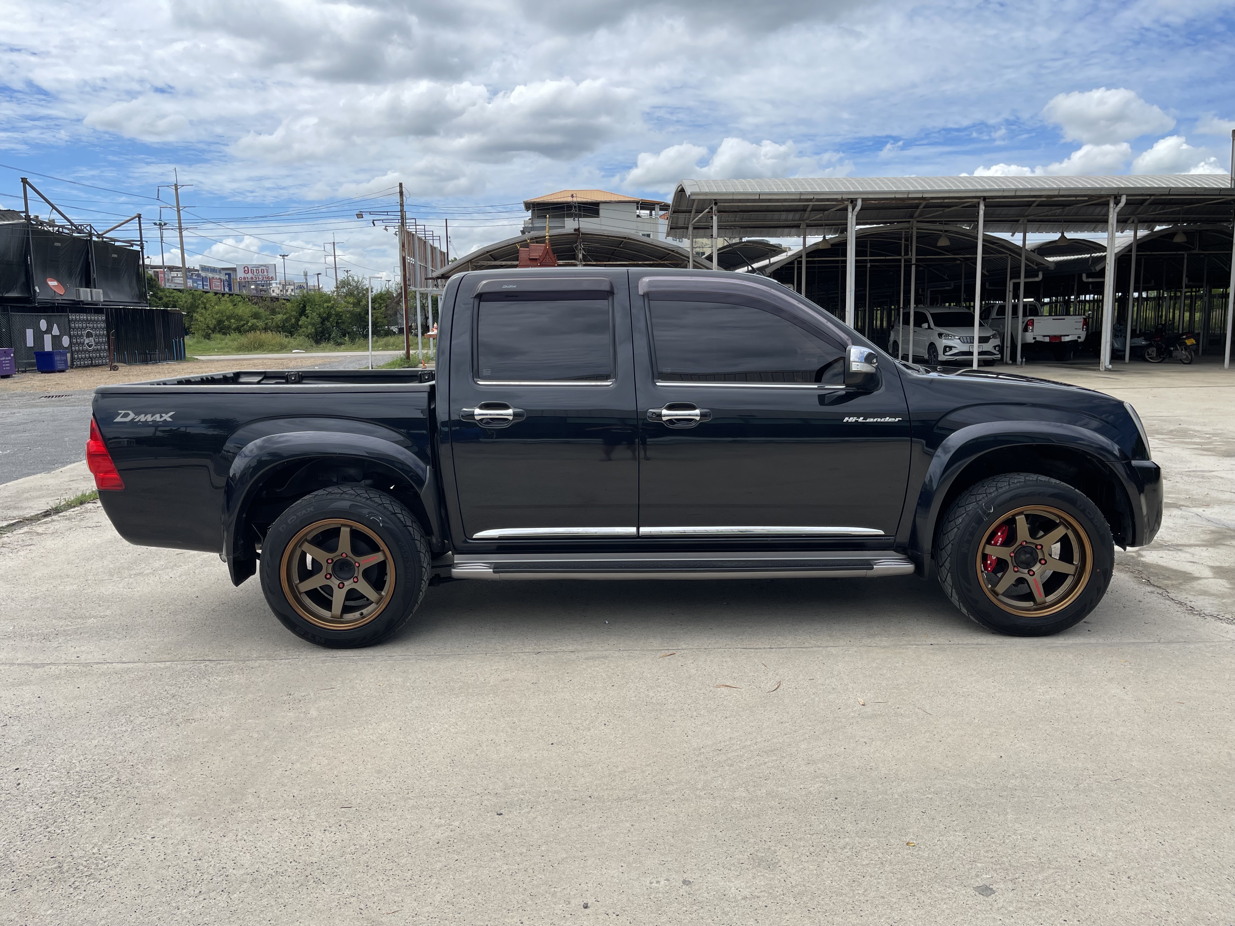 Isuzu Dmax 4ประตู Hilander 2.5 Abs 2011 ดำ