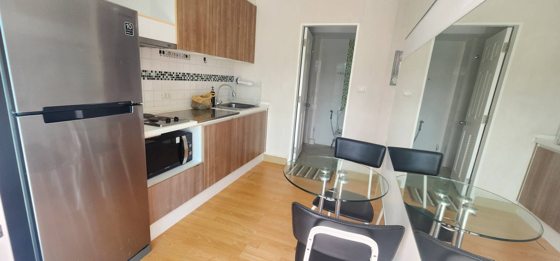 For Rent : Kathu Plus Condominium(2) 1 bedroom 1 Bathroom 4th floor Green view