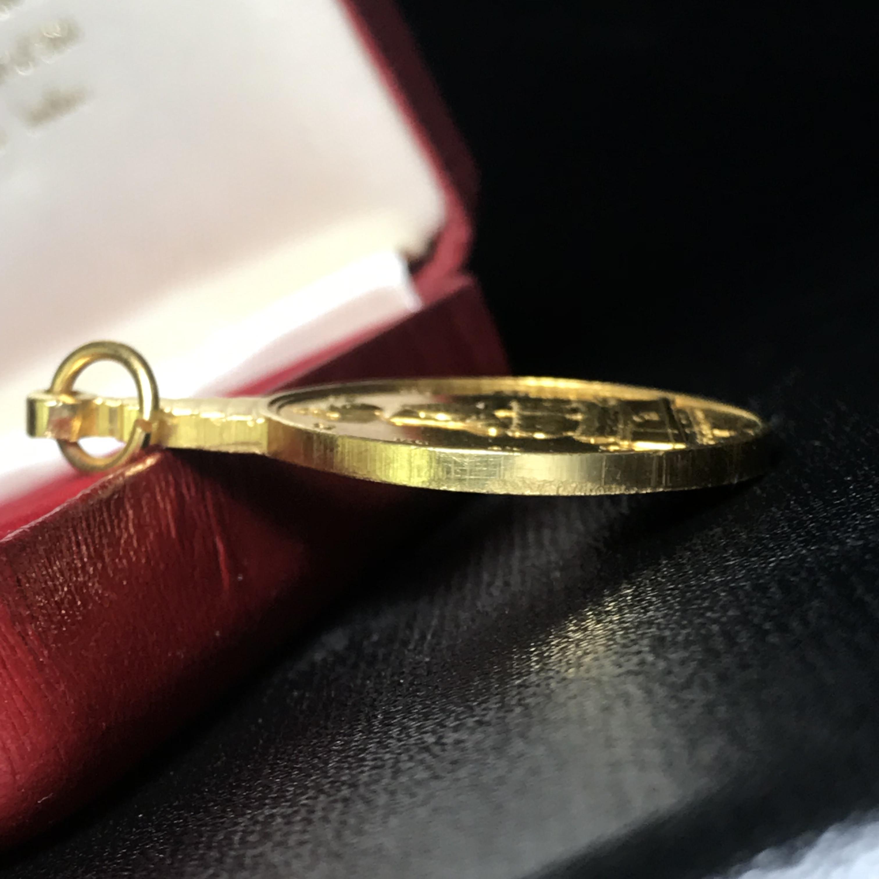 เหรียญพระชัยหลังช้าง ภปร. ปี2530 เนื้อทองคำ พิมพ์ใหญ่ 15กรัม(หนักหนึ่งบาท) พิธีใหญ่ นิยม สภาพสวย กล่องบรรจุเดิมครบ หายากมาก