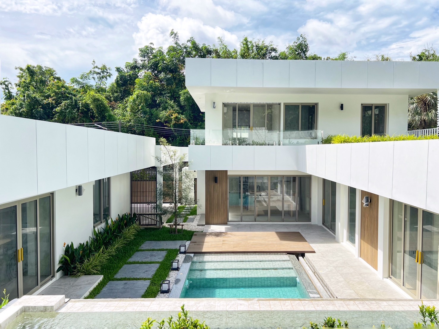 For Sales : Kathu, Loch Palm Villa, 4 Bedrooms 6 Bathrooms