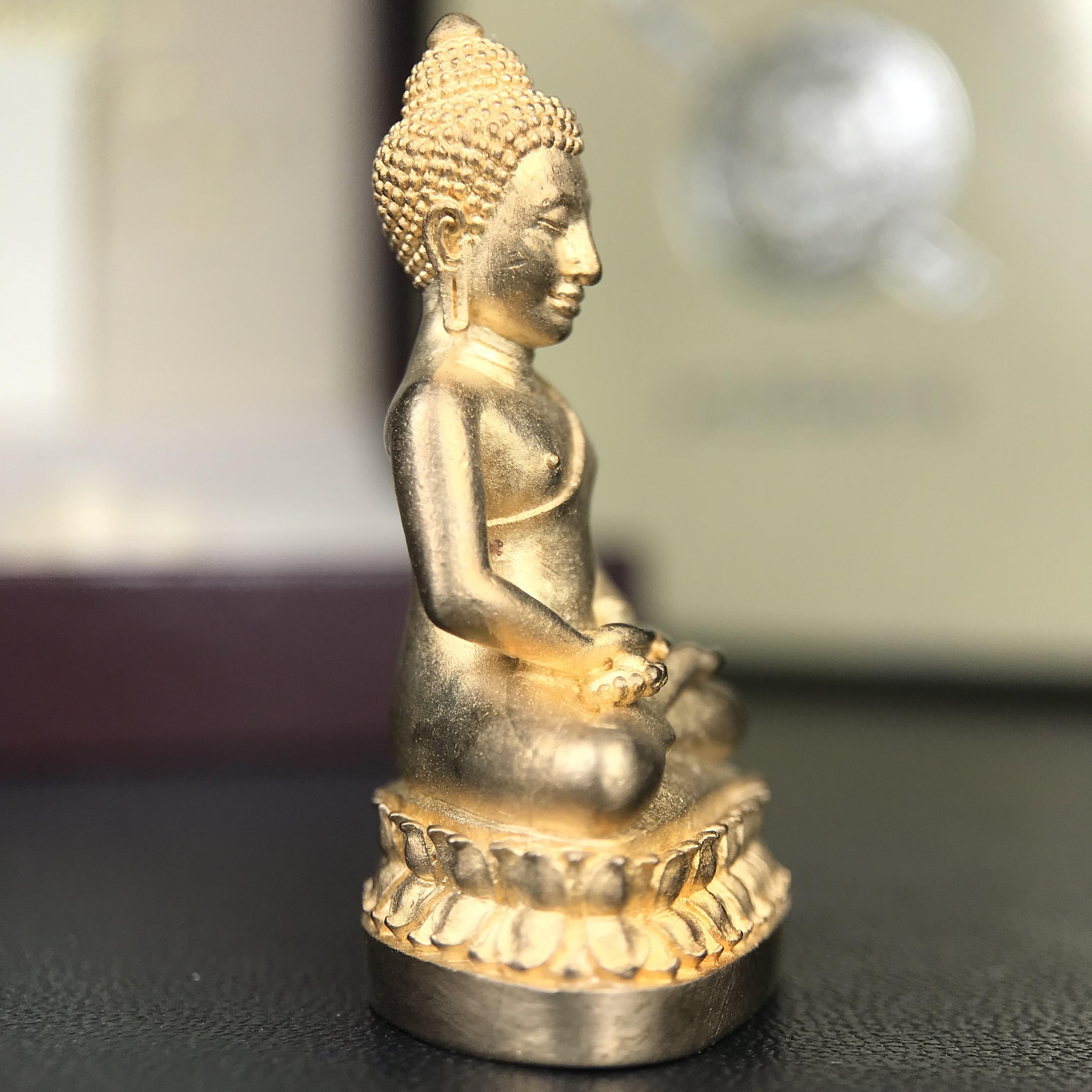 พระกริ่งนิรันตราย สำนักงานตำรวจแห่งชาติ ปี 2555 พุทธาภิเษก วัดบวรนิเวศวิหาร ปี 2555 เนื้อสัมฤทธิ์ อุปกรณ์ใบกล่องครบ น่าสะสม ที่สุดความศักดิ์สิทธิ์ สุดเข้มขลัง มวลสารดี พิธีใหญ่ เกจิดังทั่วประเทศ 255 รูป ร่วมอธิษฐานจิตปลุกเสก พระสภาพสวย