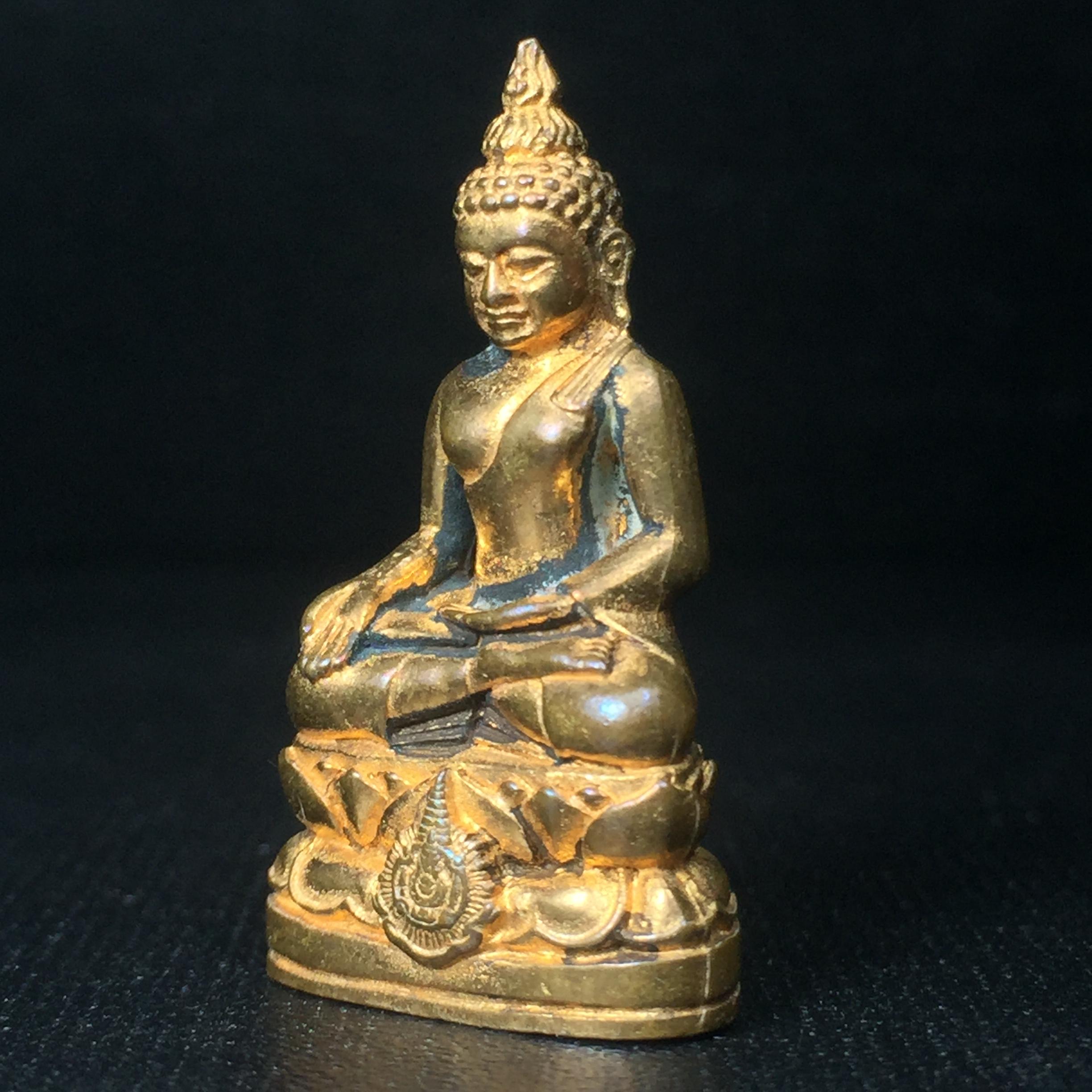 พระกริ่งไพรีพินาศ เฉลิมพระเกียรติ พระบาทสมเด็จพระเจ้าอยู่หัวรัชกาลที่9 พระชนมพรรษา 6 รอบ ปี2542เนื้อสัมฤทธิ์(บรรจุเหล็กไหล)ดีนอก-ดีใน