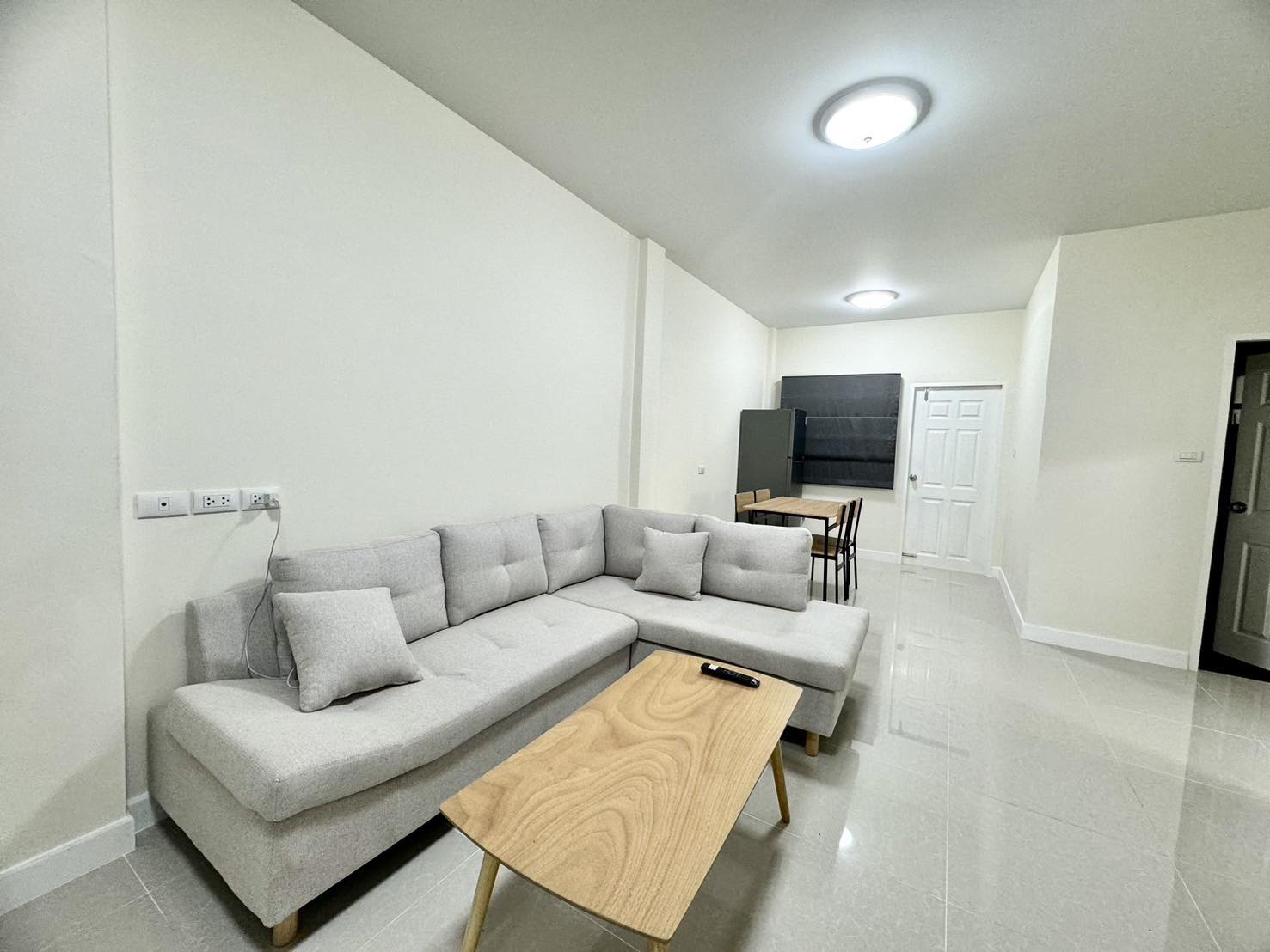 For Rent : Wichit, One-story semi-detached house, 3 bedrooms 2 bathrooms