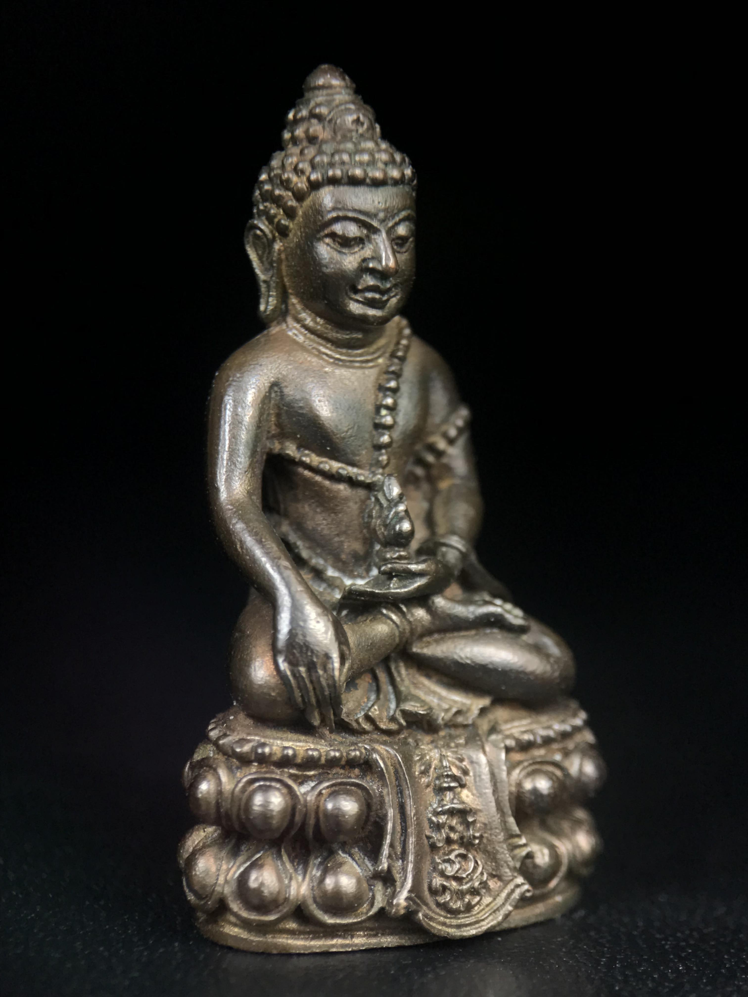 พระกริ่งศิรากาศ ภปร.(พระกริ่งคุ้มเกล้า)วัตถุมงคล"คุ้มเกล้าฯ" มูลนิธิ “คุ้มเกล้า” ในพระบรมราชูปถัมภ์ จัดสร้าง โรงพยาบาลภูมิพล เนื้อนวโลหะ(พิมพ์หน้าไทย)(ในหลวงรัชกาลที่9เสด็จเททอง)(พิธีใหญ่)(นิยม)