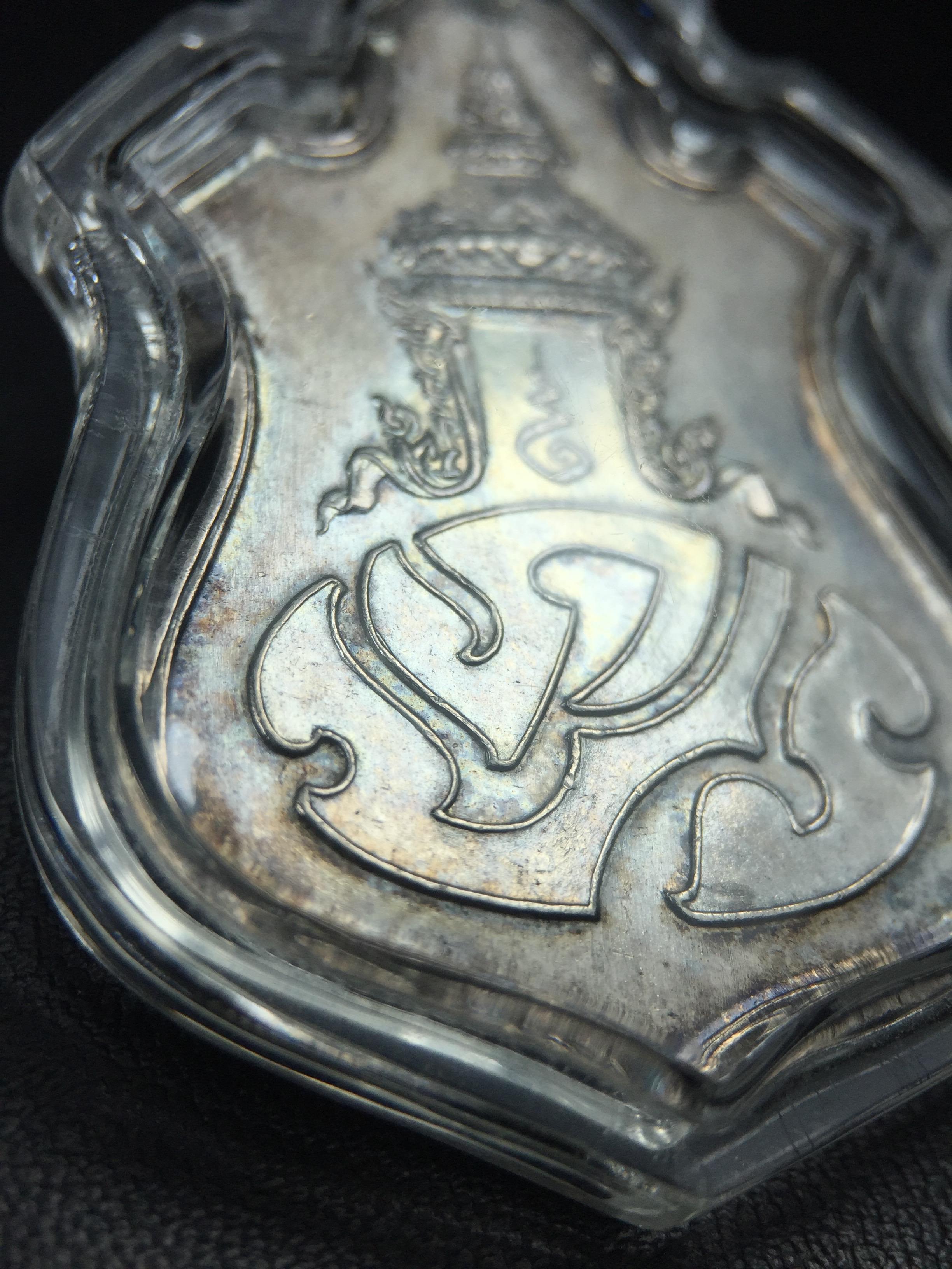 เหรียญสังคีตมงคล ภปร. ปี 2509(พระราชทาน)สุดยอดหายาก สร้างโดยพระราชทรัพย์ส่วนพระองค์ของพระบาทสมเด็จพระเจ้าอยู่หัวรัชกาลที่9(1ใน300 เหรียญ)เนื้อเงินสภาพสวยๆมีผิวขึ้นน้ำทองรุ้งๆเดิมๆตามกาลเวลา