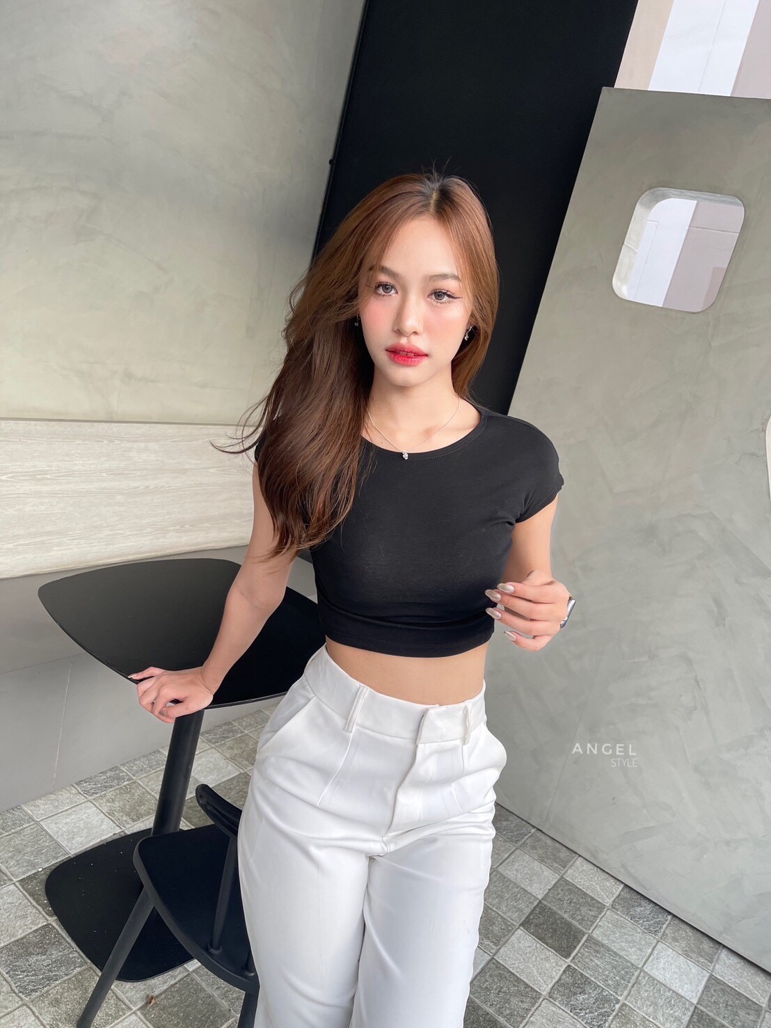 ครอปไหล่ล้ำ