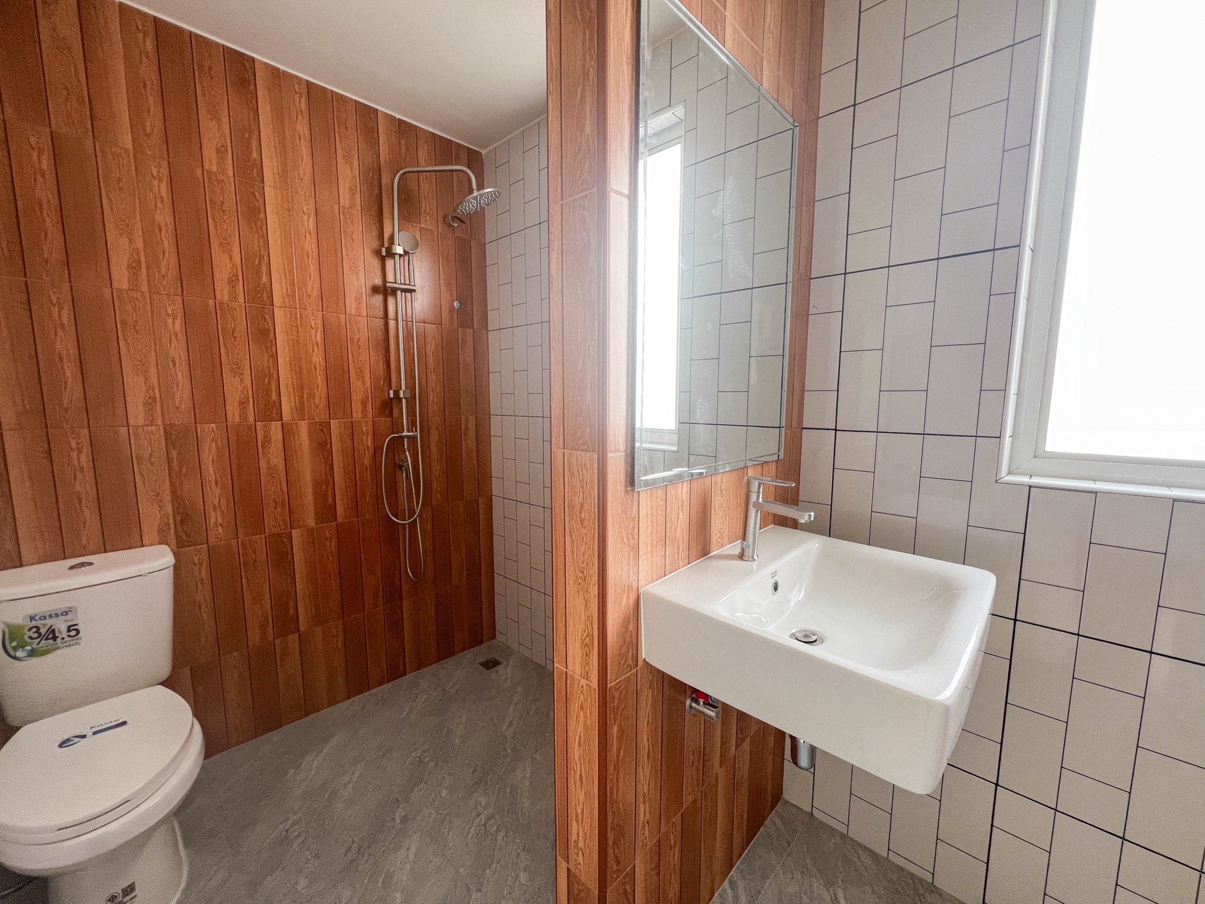 For Sale : Ratsada-Samkong, 2-Story Town Home, 3 Bedrooms 2 Bathrooms