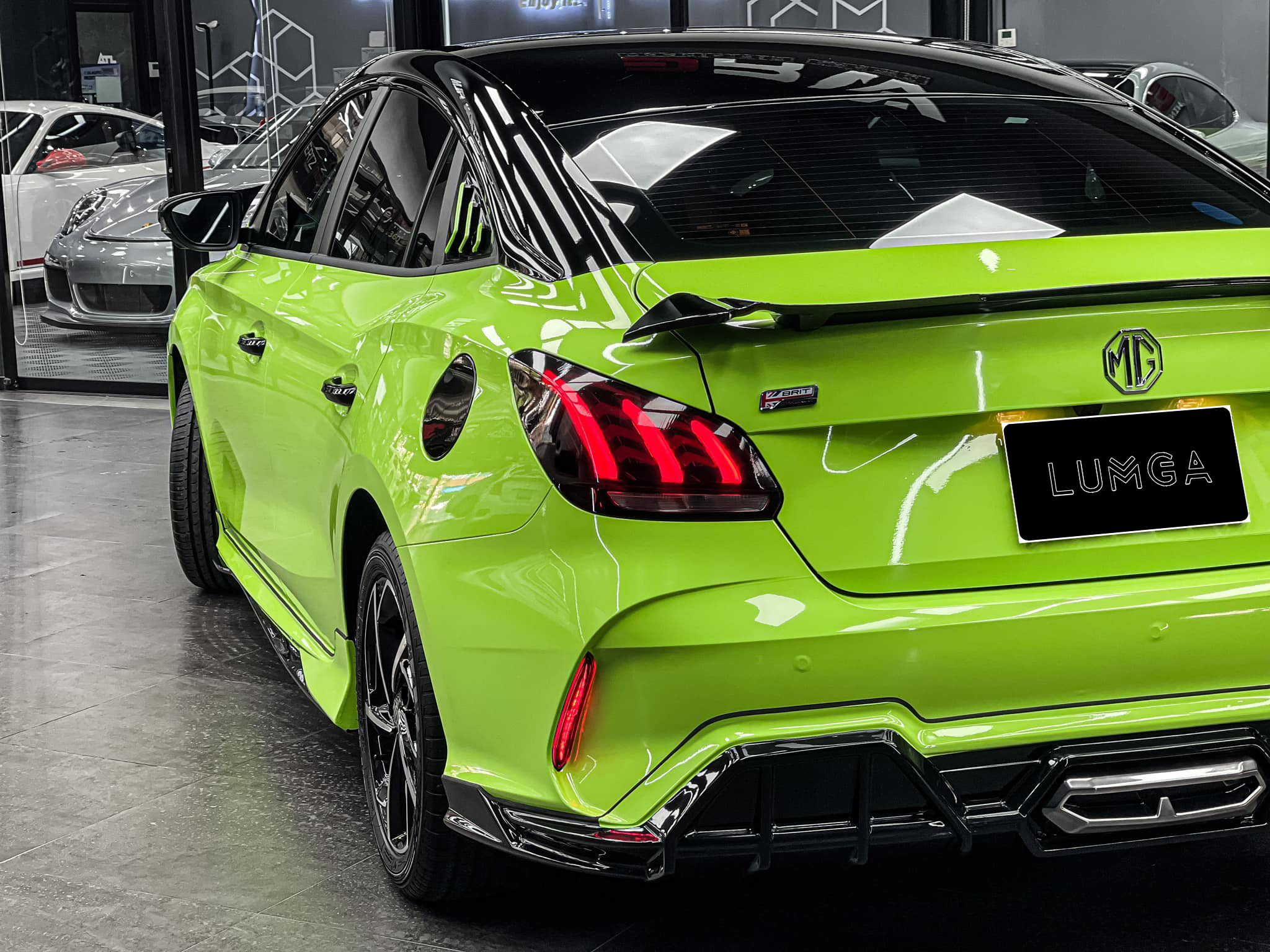 ชุดแต่งสเกิร์ตรอบคัน MG5 2022 Lumga bodykits (ลัมกา)