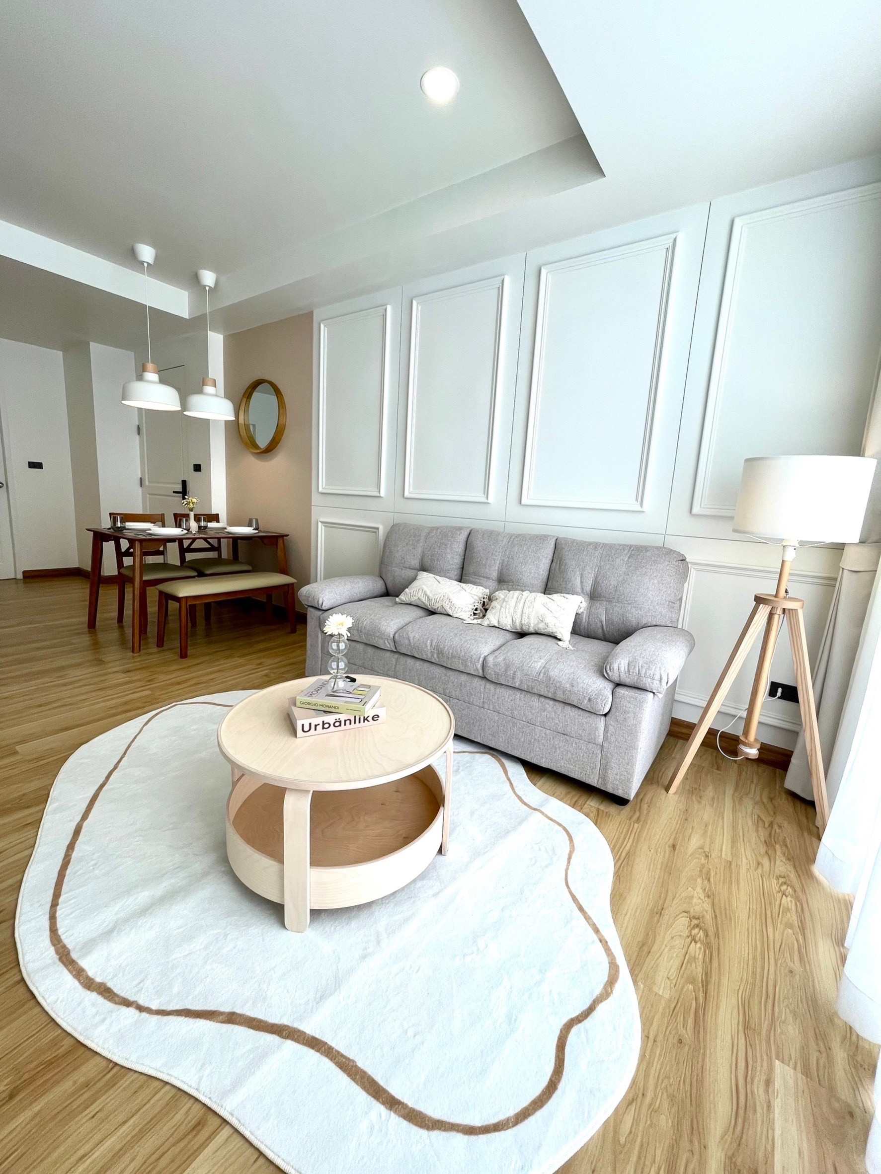 For Sale : Condo in Patong Beach, 2 Bedroom 2 Bathroom, 2nd flr.