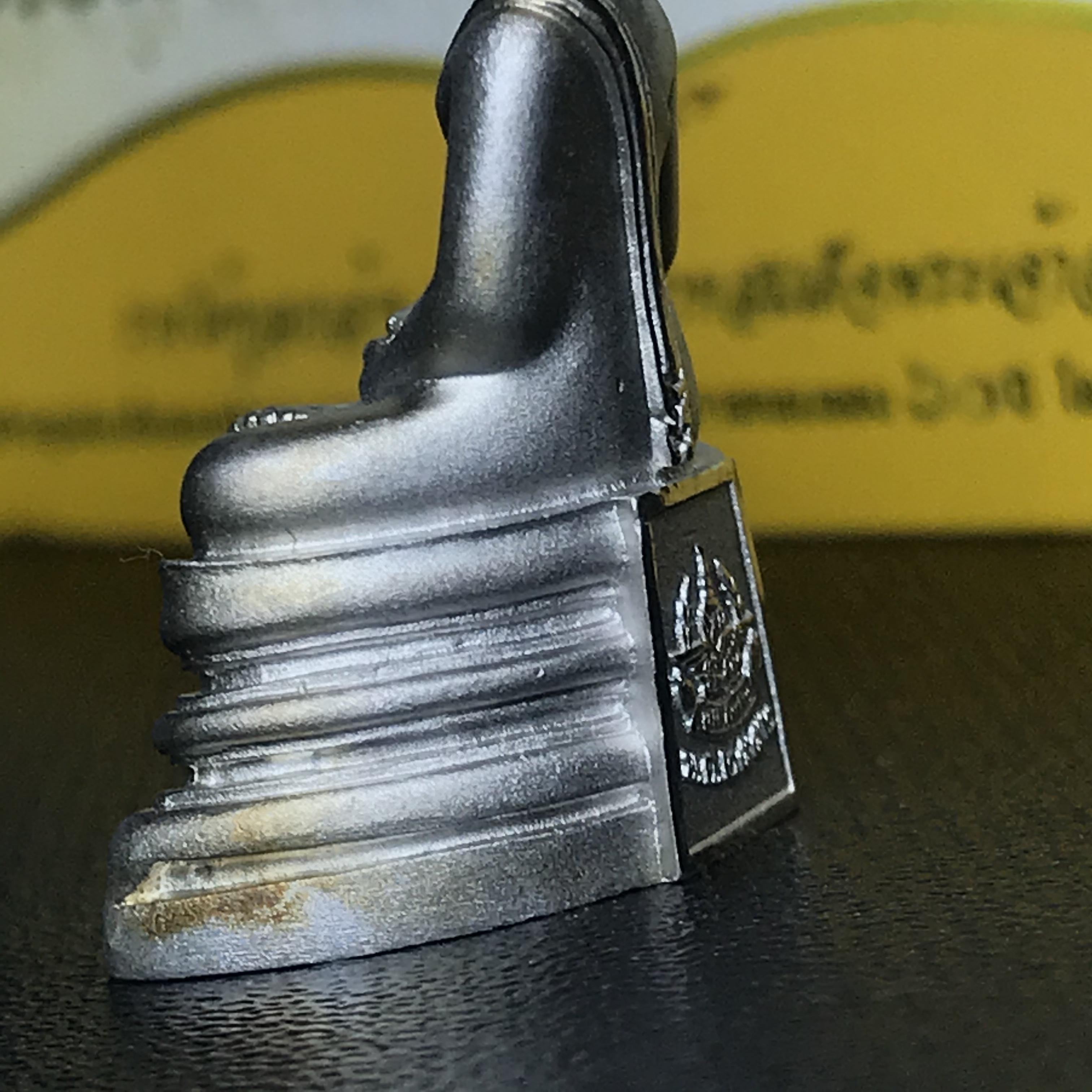 พระพุทธโสธร คุ้มเกล้าฯ ภปร.(ใต้ร่มพระบารมี คุ้มเกล้า) 60ปี รพ.ภูมิพลฯ พ.ศ.2552 เนื้อเงิน ชุบทองคำขาว(พิมพ์ใหญ่ขนาด 30*20 มม.)(1ใน5000 องค์)