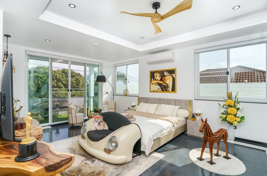 For Sales : Rawai, Luxury Private Pool Villa, 7 bedrooms 7.5 bathrooms, 450 sqm.