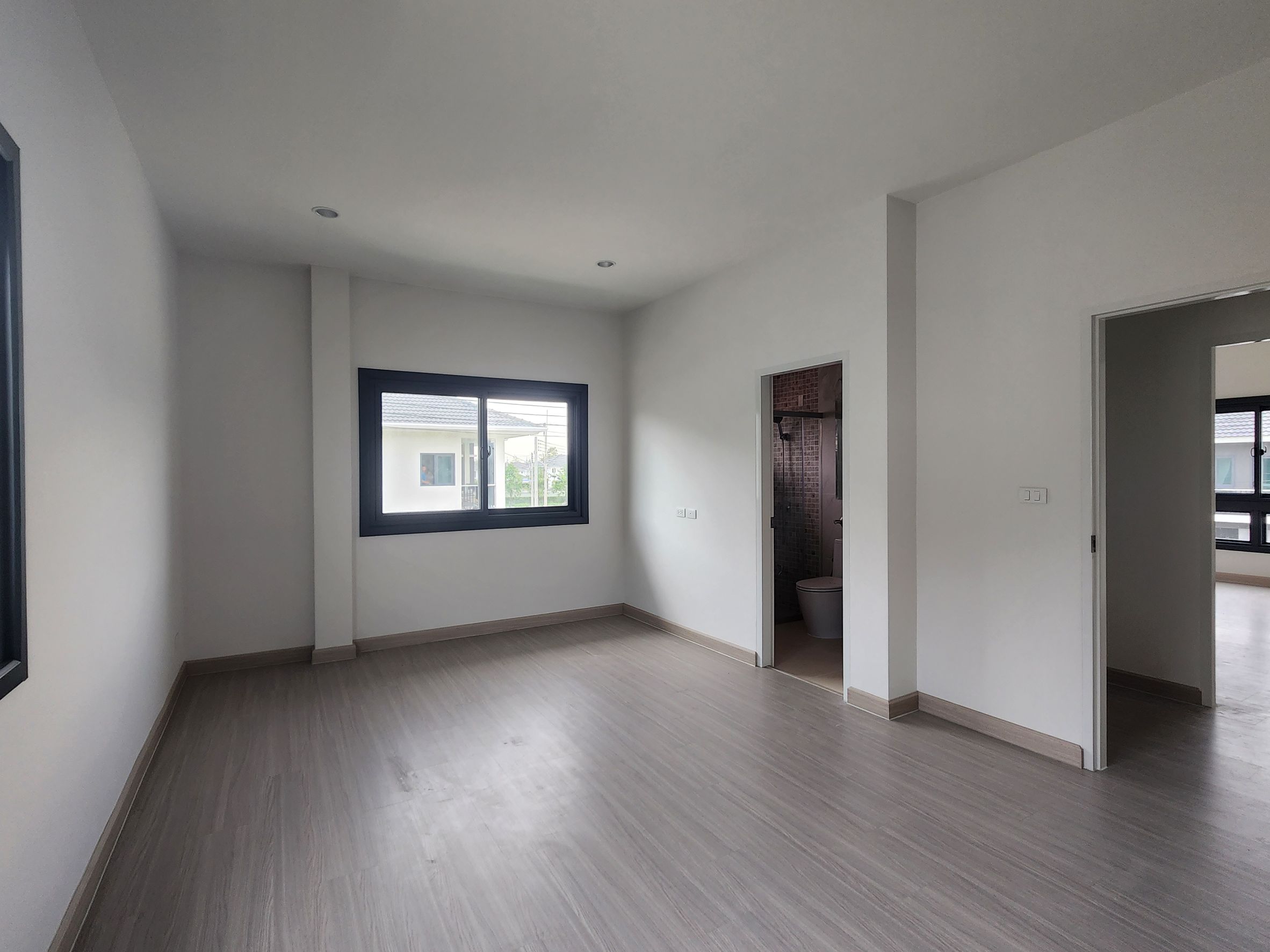 For Sales : Kohkaew, 2-storey detached house, 4 bedrooms 6 bathrooms