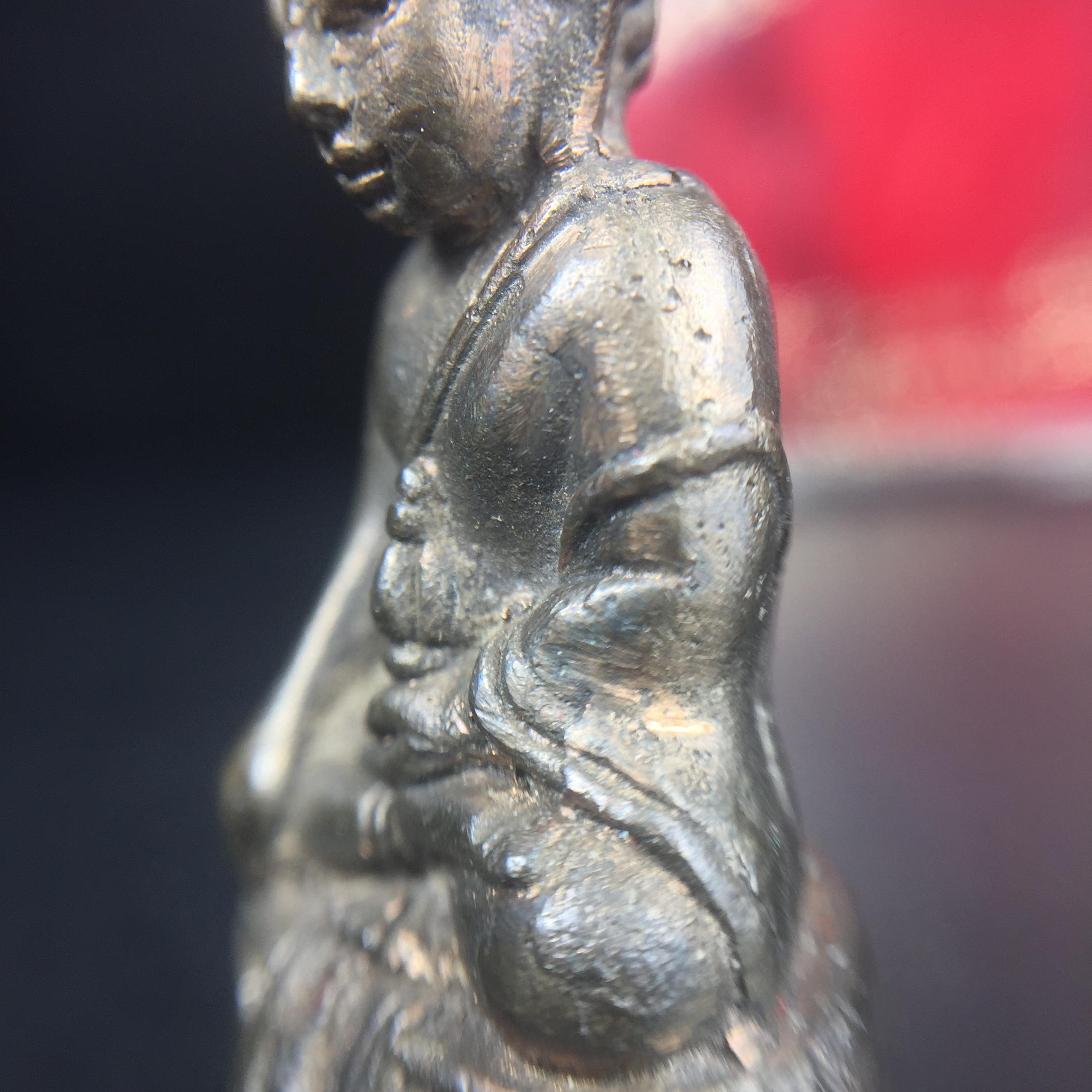 พระกริ่ง-พระชัยวัฒน์ ภปร. ธรรมศาสตร์ 50ปี เนื้อนวโลหะ ปี2527(ในหลวงรัชกาลที่9 เสด็จเททอง)(หายาก)(1ใน677ชุด)