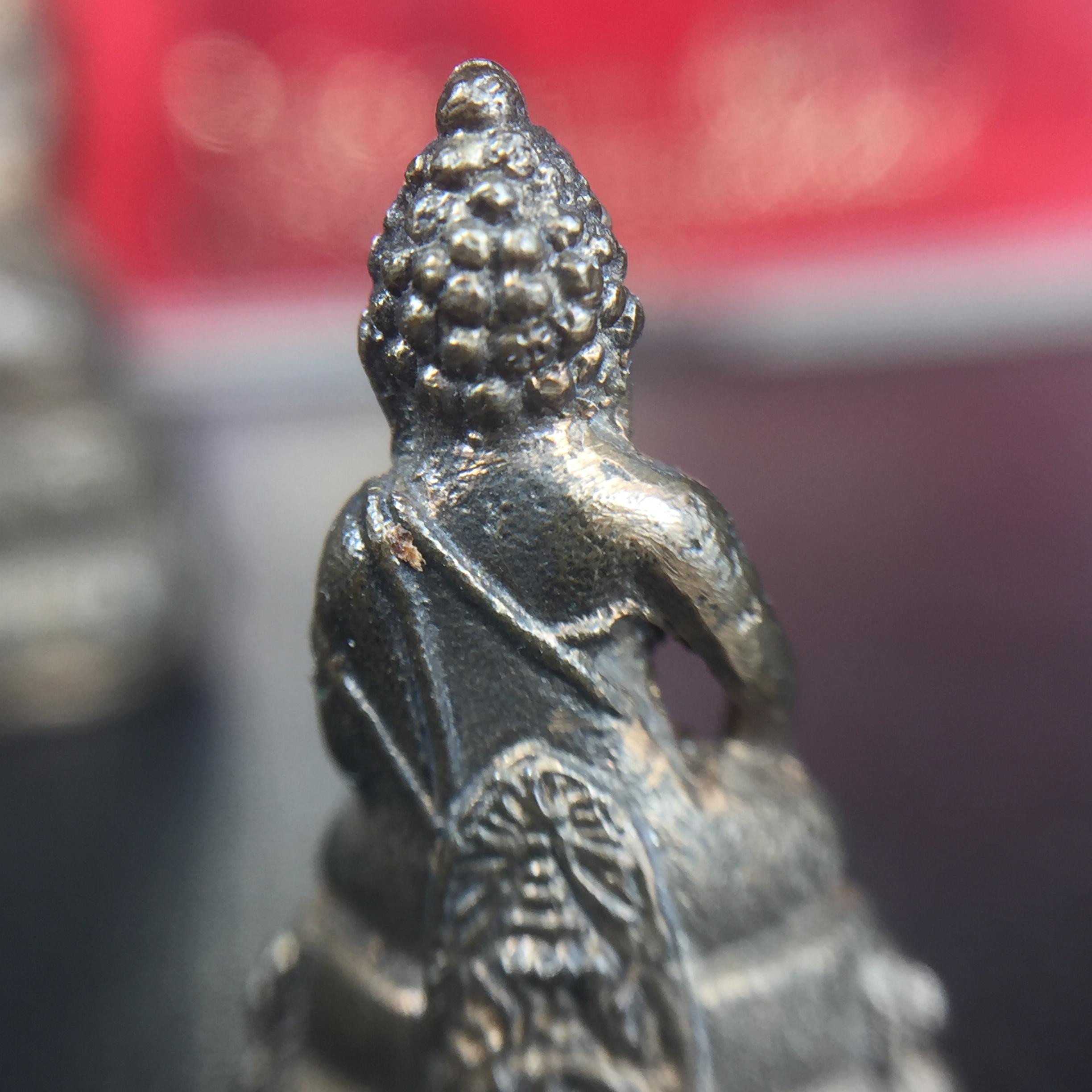 พระกริ่ง-พระชัยวัฒน์ ภปร. ธรรมศาสตร์ 50ปี เนื้อนวโลหะ ปี2527(ในหลวงรัชกาลที่9 เสด็จเททอง)(หายาก)(1ใน677ชุด)