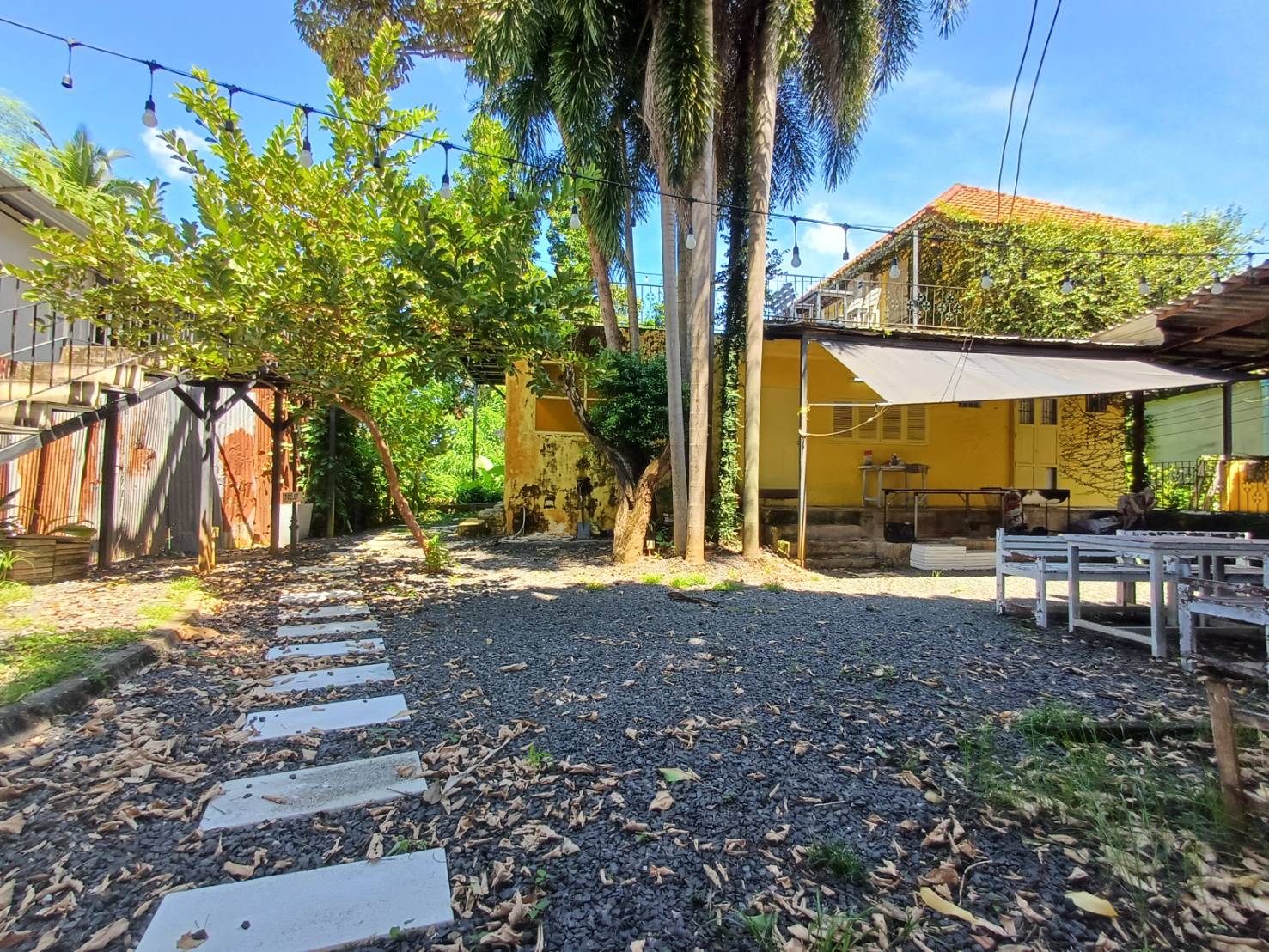 For Rent : Talat Yai, Bar&Restaurant, 2 Rooms 3 Batrooms