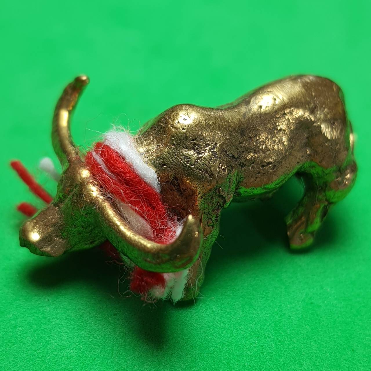 ของป้องกัน ควายธนู ป้องกันภัย เฝ้าบ้าน เฝ้าร้าน แก้อาถรรพ์ ความธนูอาถรรพ์ ความธนู ทองเหลือง ความทองเหลืองความธนู โบราณ