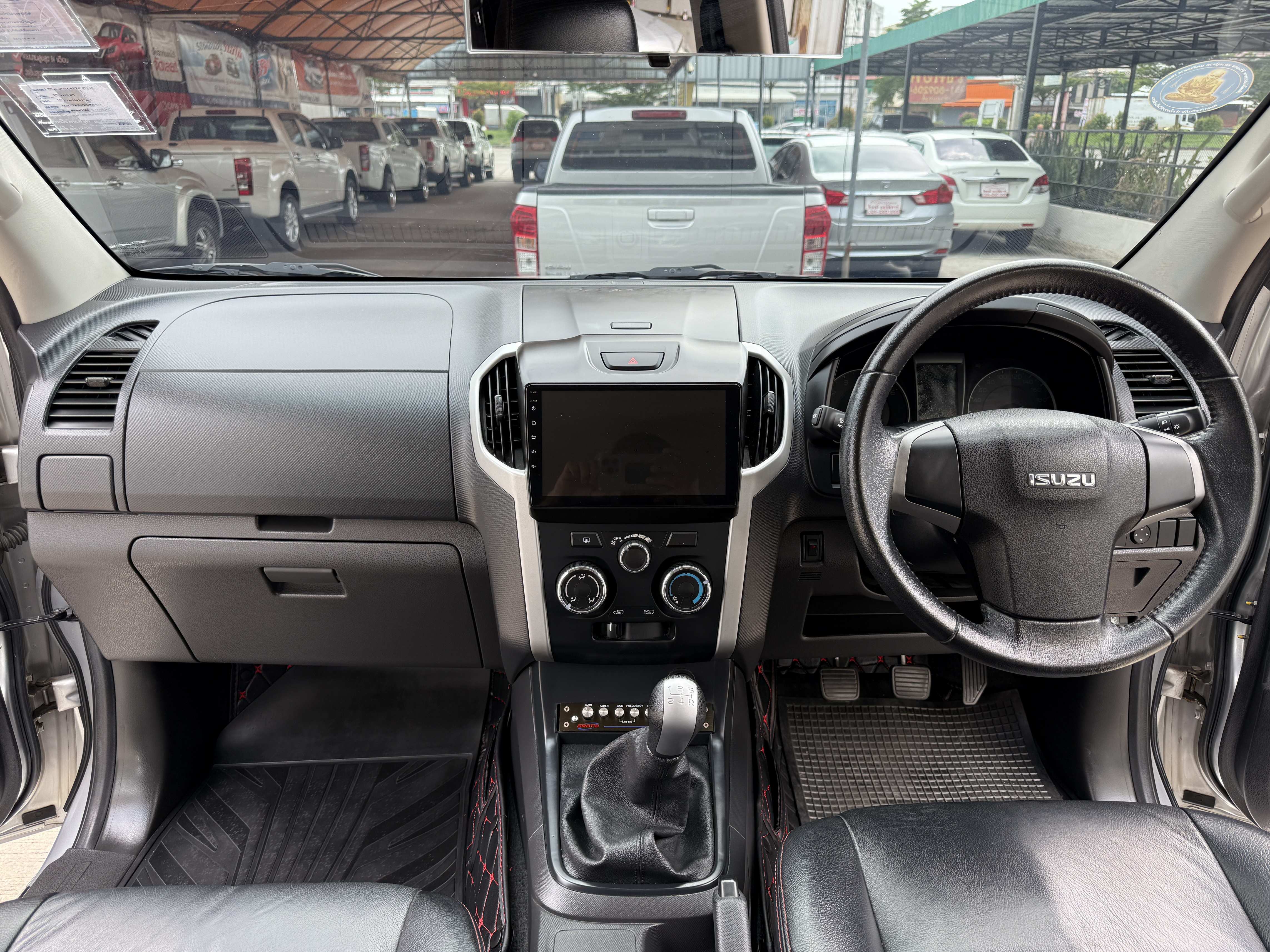 Isuzu Dmax All New 4ประตู Hilander 2.5 Vgs Z Dvd 2013 เงิน