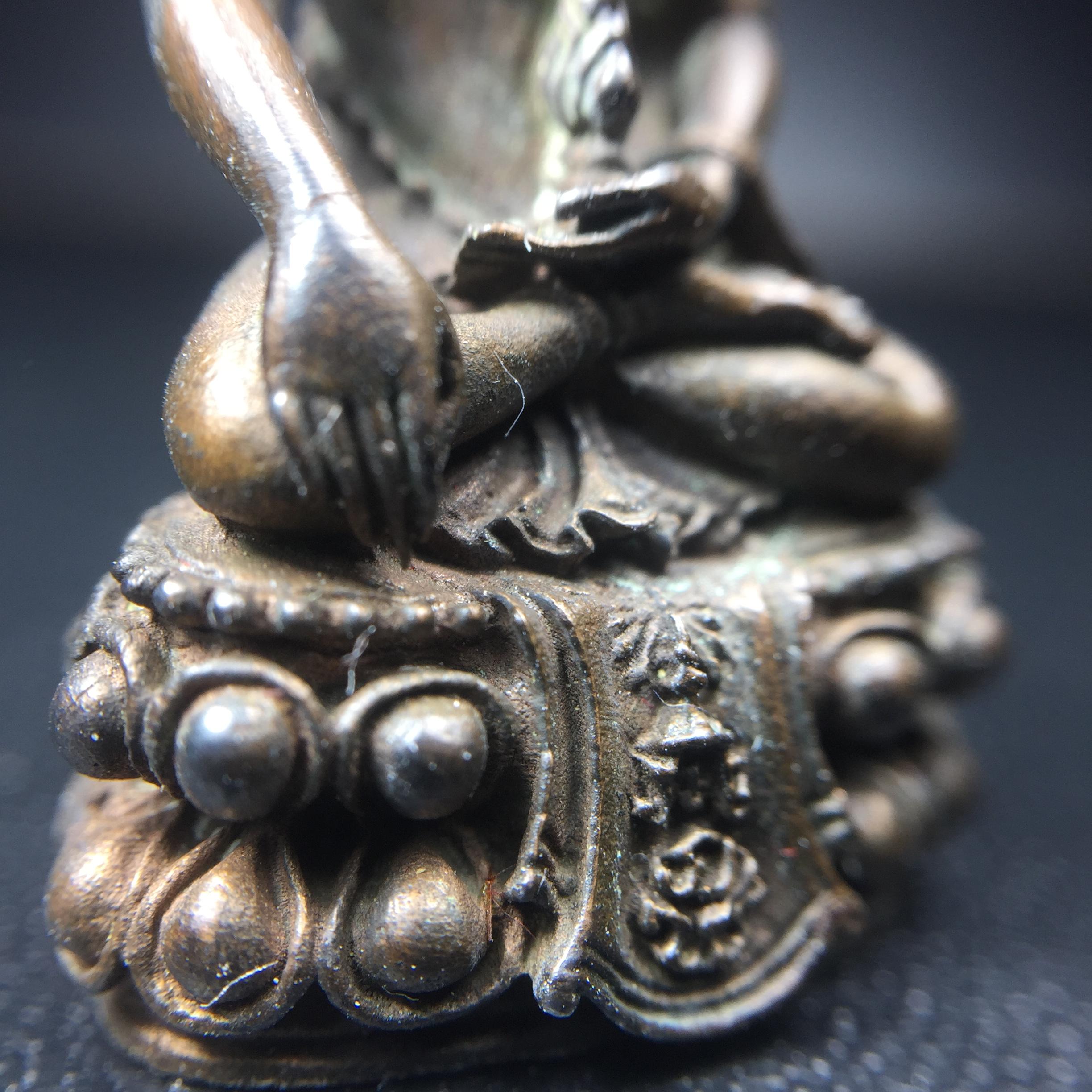 พระกริ่งศิรากาศ ภปร.(วัตถุมงคล"คุ้มเกล้าฯ") โรงพยาบาลภูมิพล เนื้อนวโลหะพิมพ์หน้าไทย (ในหลวงรัชกาลที่9เสด็จเททอง)(พิธีใหญ่)(นิยม)