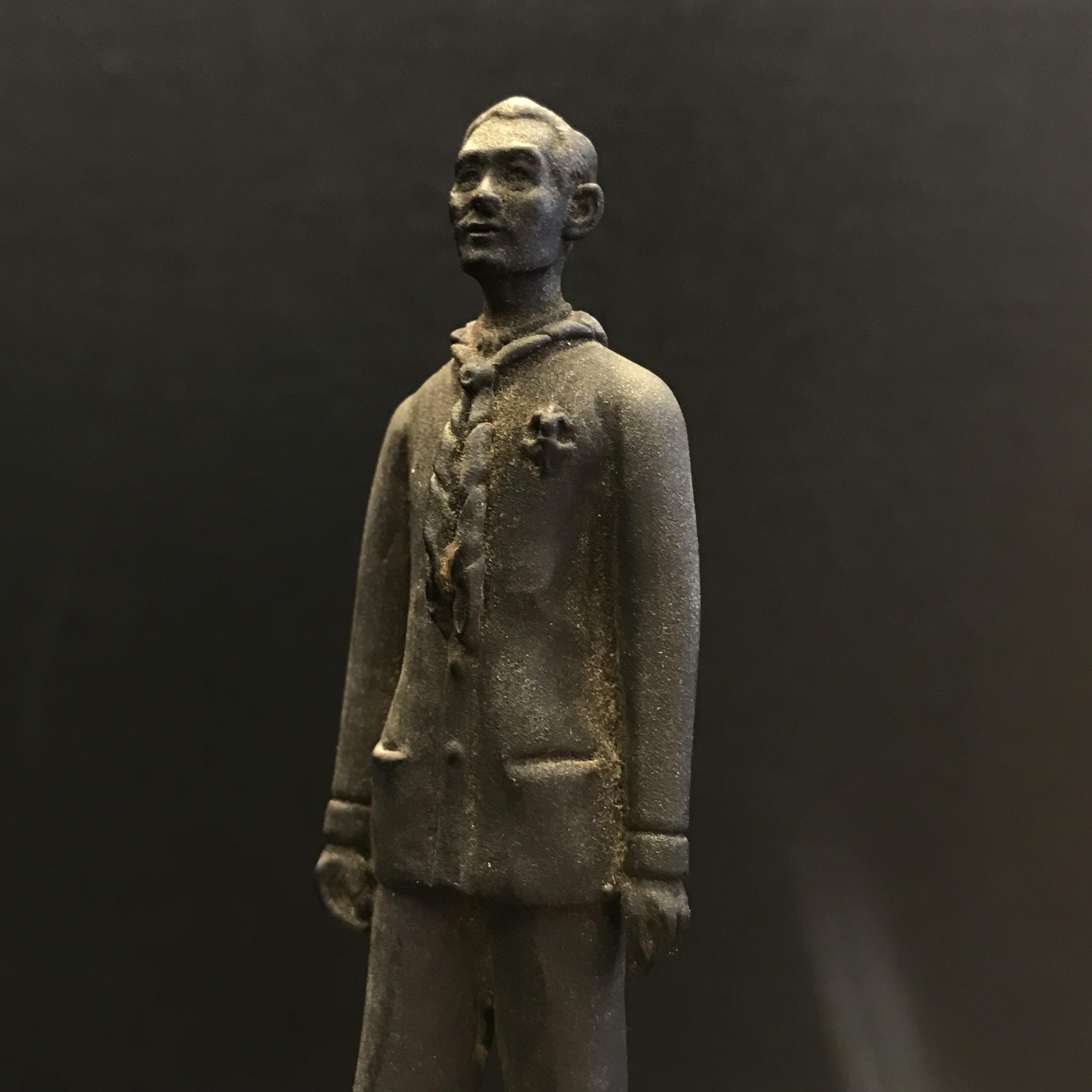 รูปหล่อพระบรมรูป ในหลวงรัชกาลที่ 9 ชุดลูกเสือชาวบ้าน ฐานหินอ่อน(หายาก)