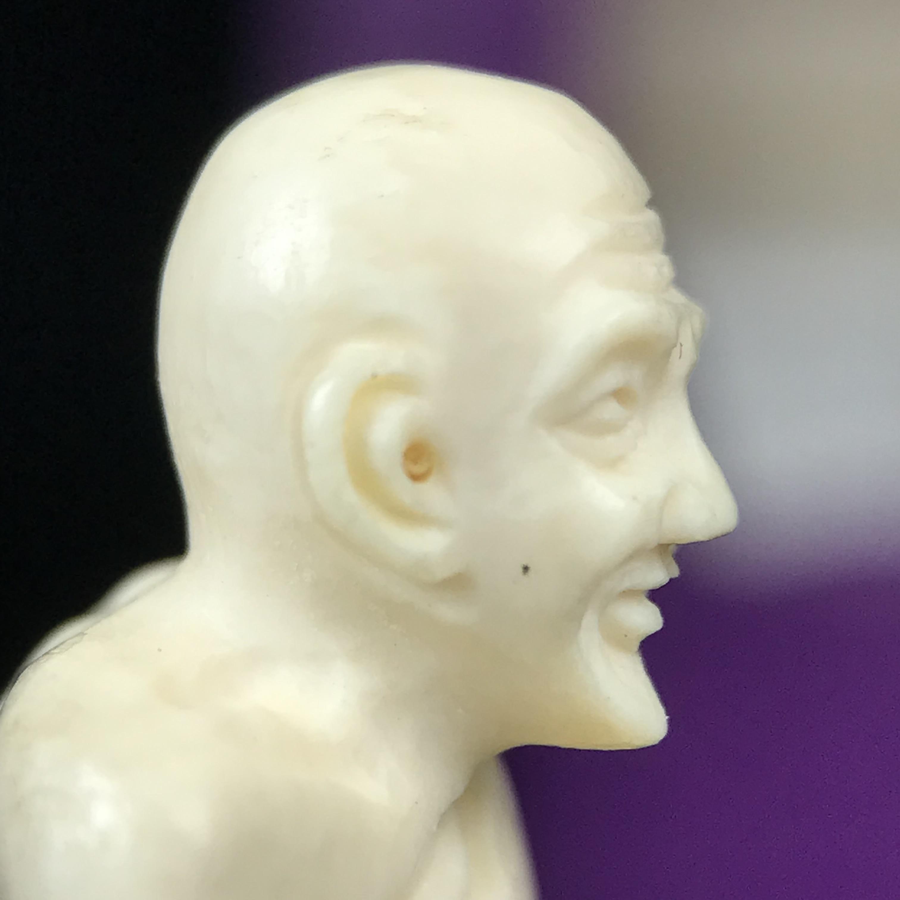 สมเด็จหลวงพ่อทวด รุ่นคชสารหมื่นปี (ศิลปาชีพ) วัดช้างให้ ปี 2541โดยมีท่าน อ.นอง วัดทรายขาว เป็นเจ้าพิธี และมีเกจิร่วมปลุกเสก 108 รูป บรรจุผงว่านเก่าและดินกากยายักษ์(พิมพ์ลอยองค์ฐานทองคำโค๊ตทองคำ)พร้อมกล่องบรรจุครบ นิยมหายาก**ผิวสวยงานแกะพุทธศิลป์สวยงดงาม**