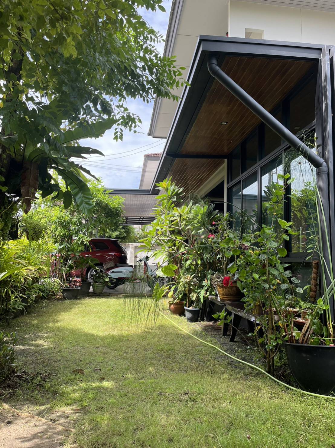 For Rent : Kohkaew, 2-story detached house, 4 Bedrooms 3 Bathrooms