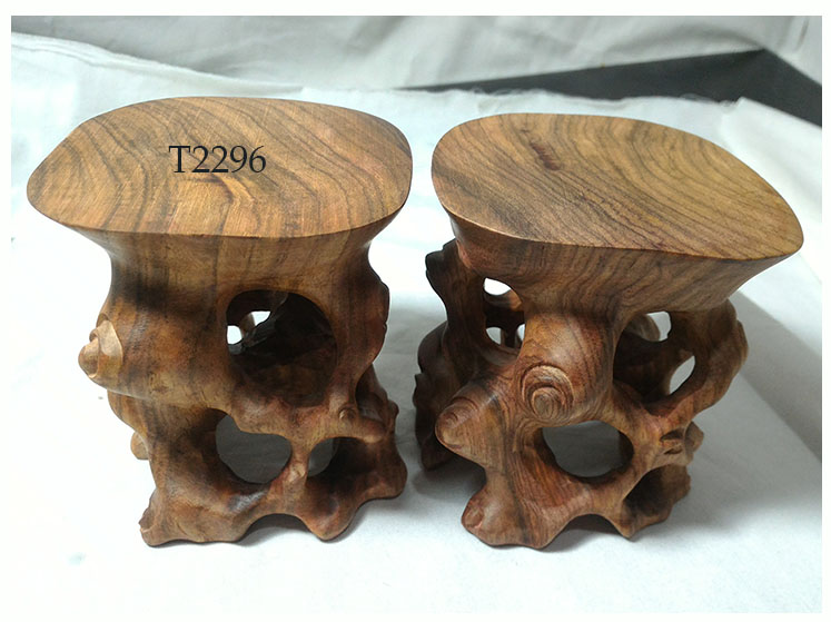 ฐานหรือกี๋ไม้สไตล์จีน ทรงรากไม้ อันละ