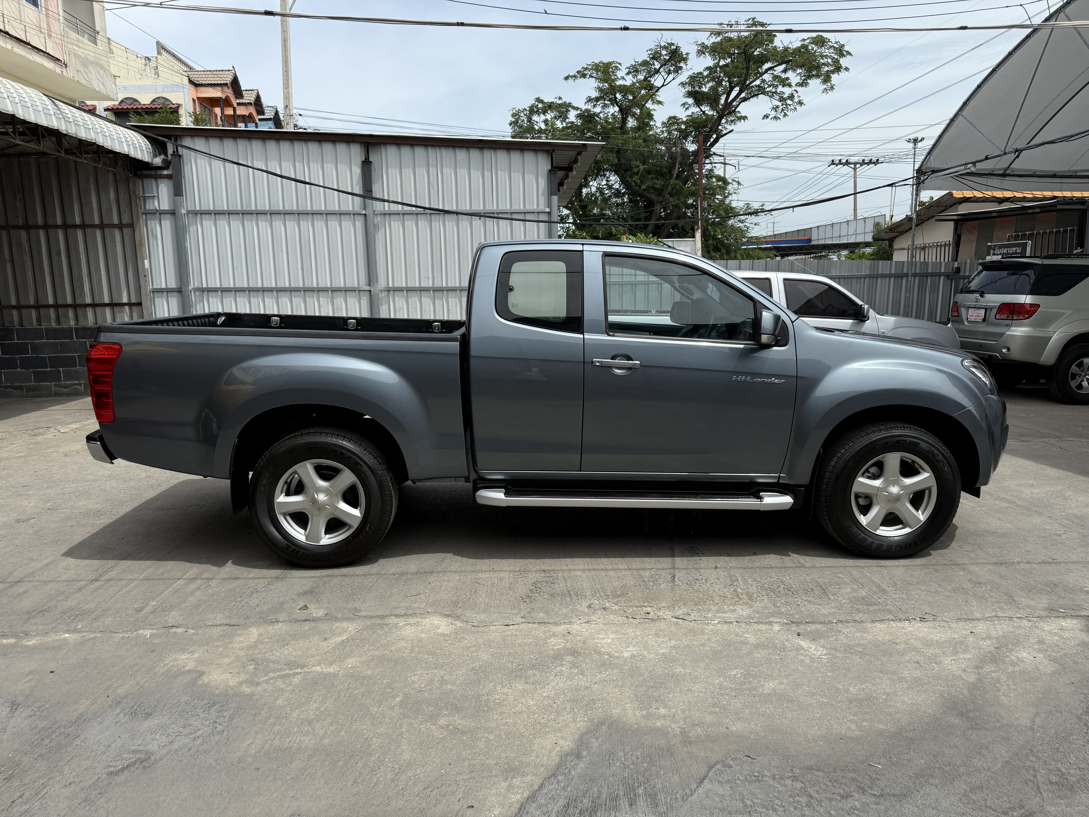 Isuzu Dmax All New Cab Hilander 2.5 Z 2012 เทา