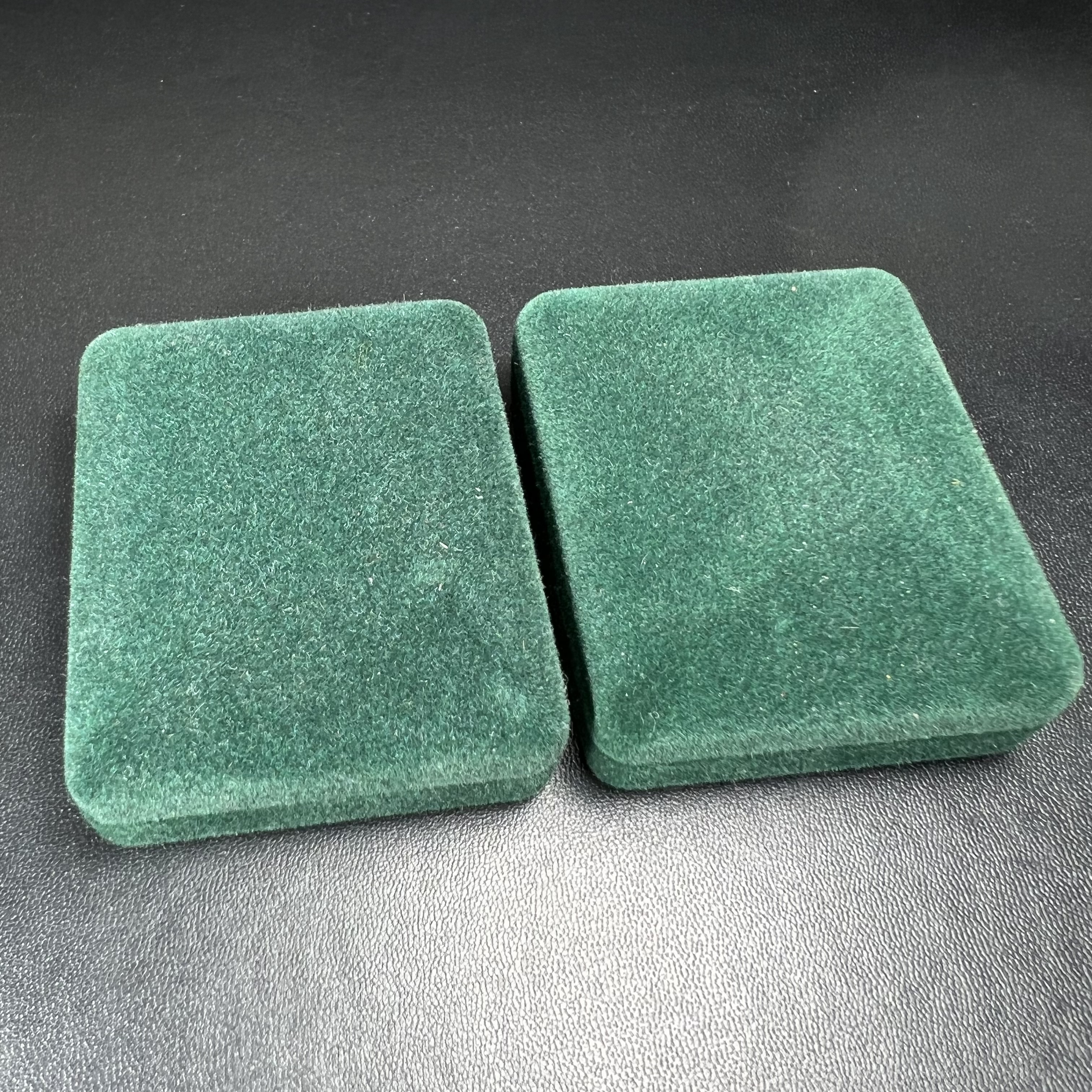 พระพิฆเนศวร รุ่น 108 ปี แห่งการสถาปนากรมศิลปากร ปี 2562 เนื้อเงิน ขนาดลอยองค์ หน้าตัก 1/2 นิ้ว(ขนาดประมาณ 1.8 x 2.1 ซม.)(พิธีใหญ่ มวลสารดี)(มีโค๊ดและหมายเลขกำกับเลข)1 ใน 1999 องค์