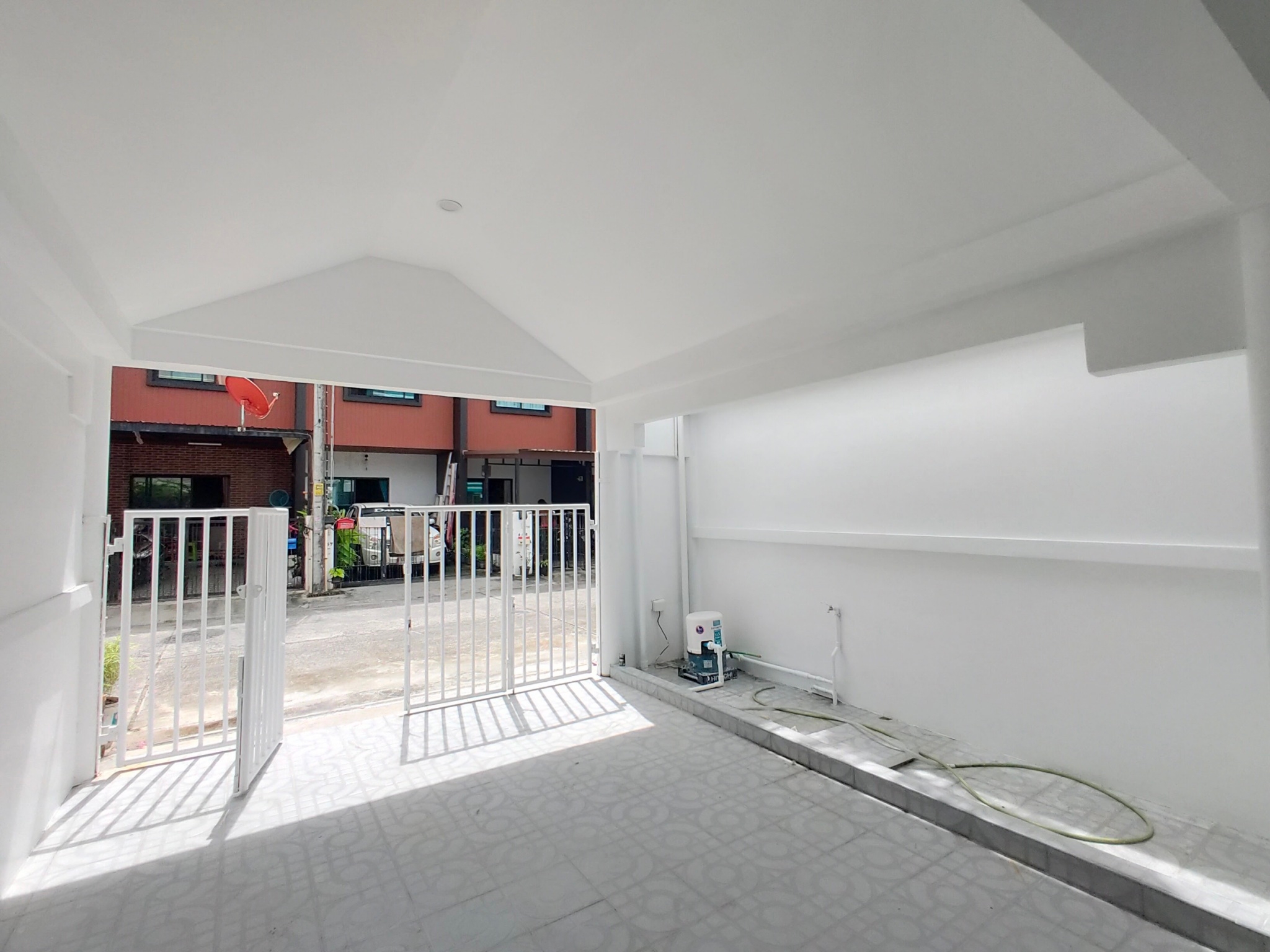 For Sales : 2-Storey Town House@Bann Chalongsuk, 2 bedrooms 3 bathrooms