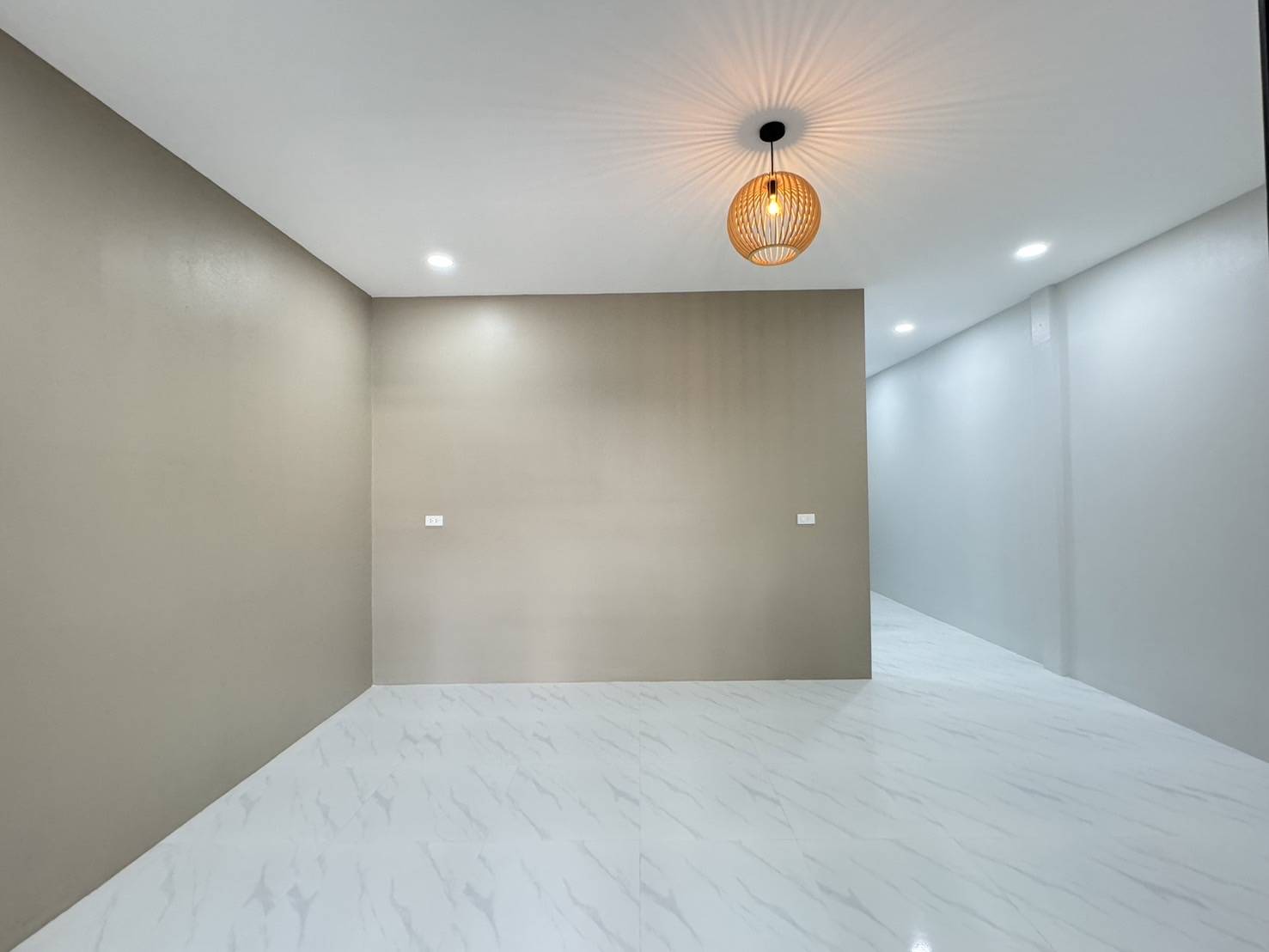 For Sales : Koh-Siray, One-Storey Town House, 2 Bedrooms 1 Bathroom